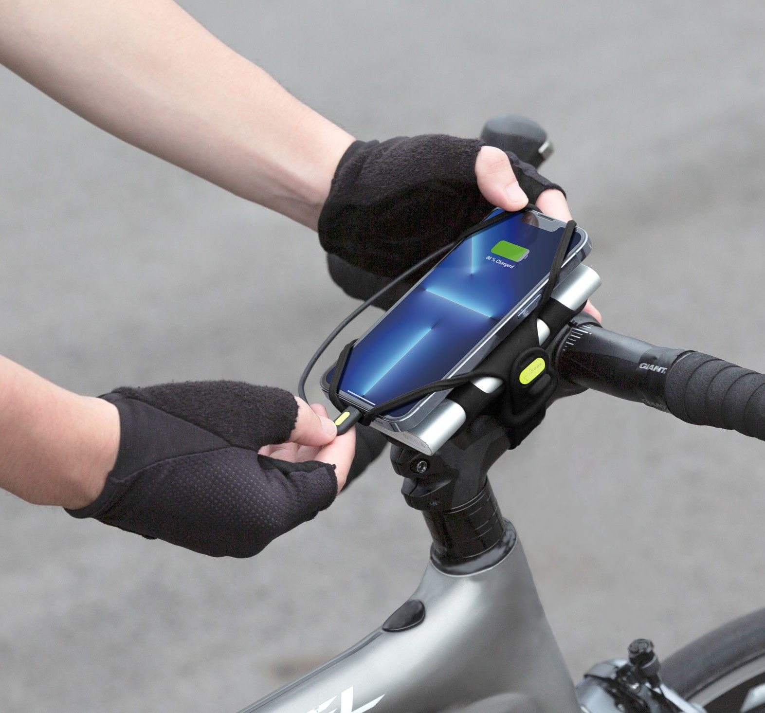  Bộ phụ kiện cố định điện thoại trên xe đạp Pro V2 