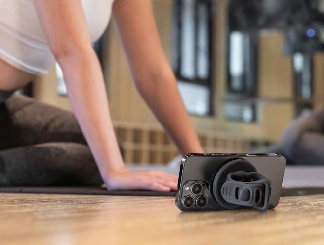 Magnetic Fitness Phone Mount Black