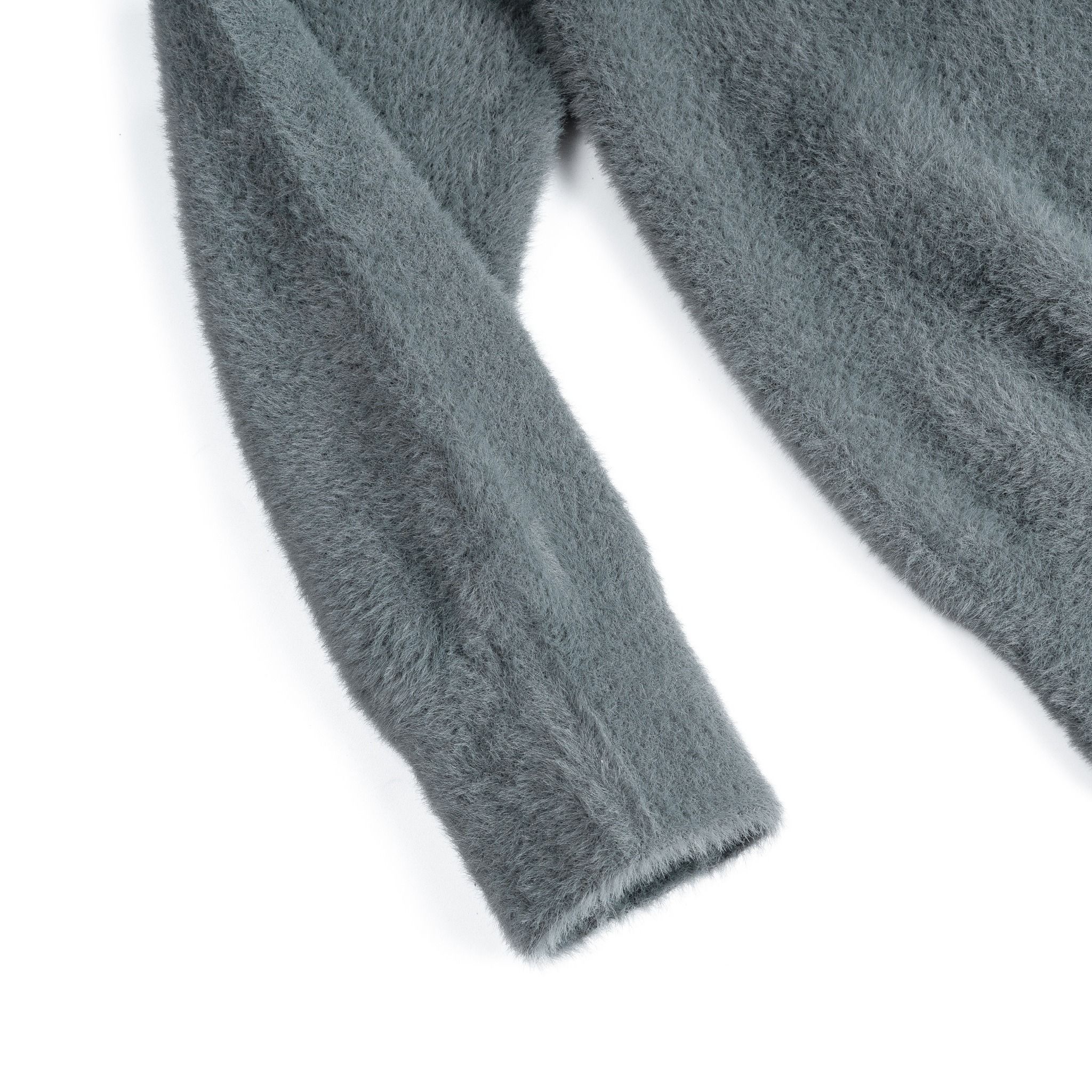 138C GALLERY/ TRUE LOVE KNIT FUZZY SWEATER