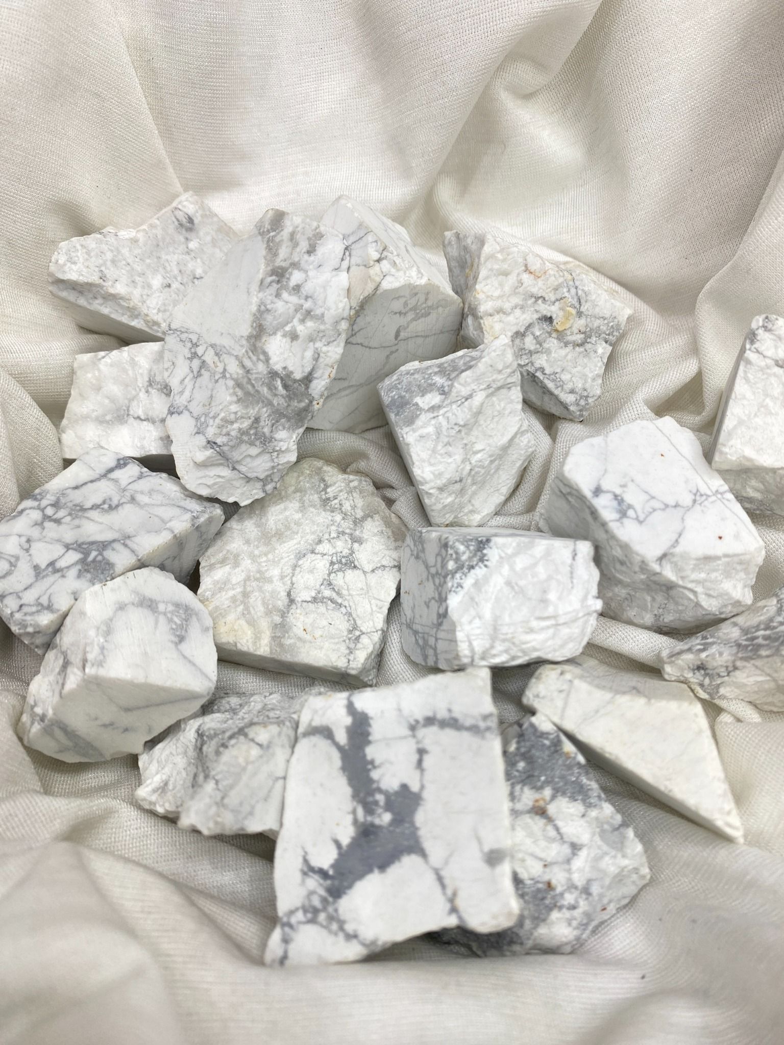 Đá Thô Howlite - Howlite Raw