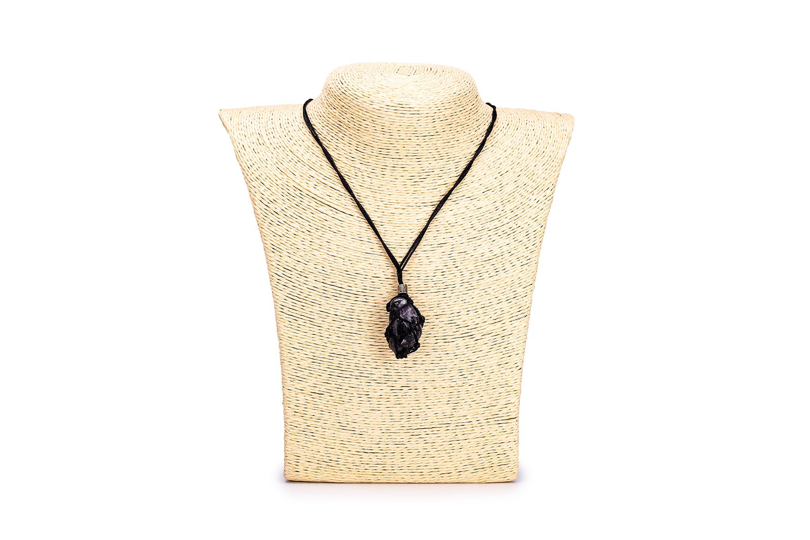 Mặt Dây Chuyền Đá Núi Lửa - Obsidian Pendant