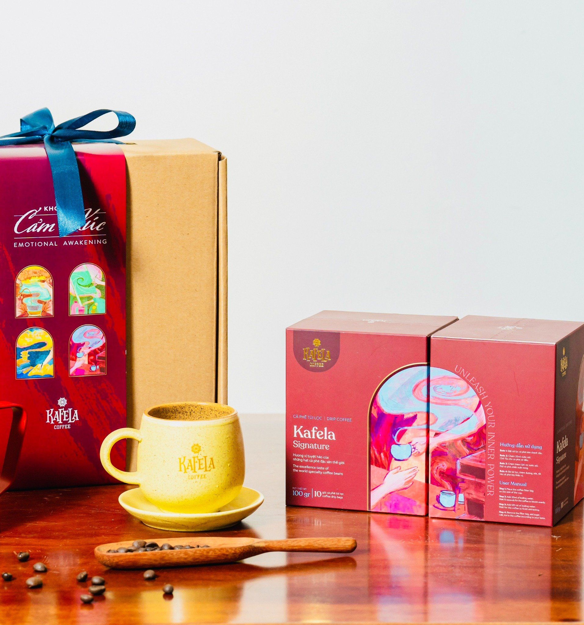 Bộ quà tặng 2 cà phê túi lọc Kafela Signature + Ly gốm