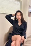 Đầm đắp vạt cổ trụ đen