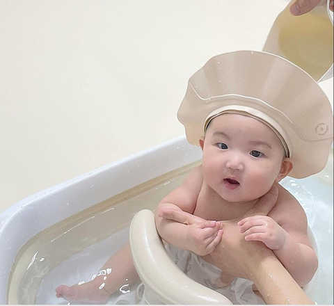 Mũ tắm chắn nước bảo vệ mắt và tai Malang Honey cho bé có thể điều chỉnh vòng đầu, không làm chặt tóc bé