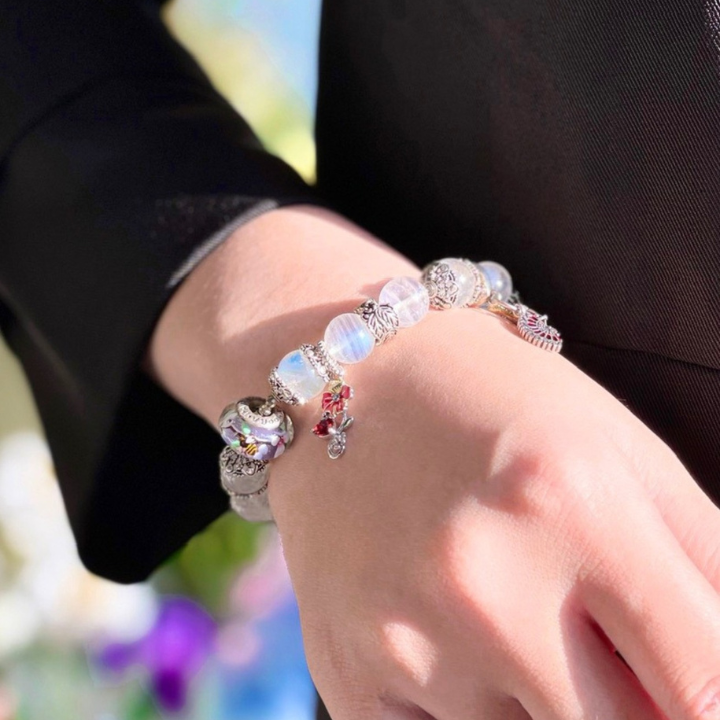 Vòng Moonstone phối charm pandora - Không kỵ cung mệnh