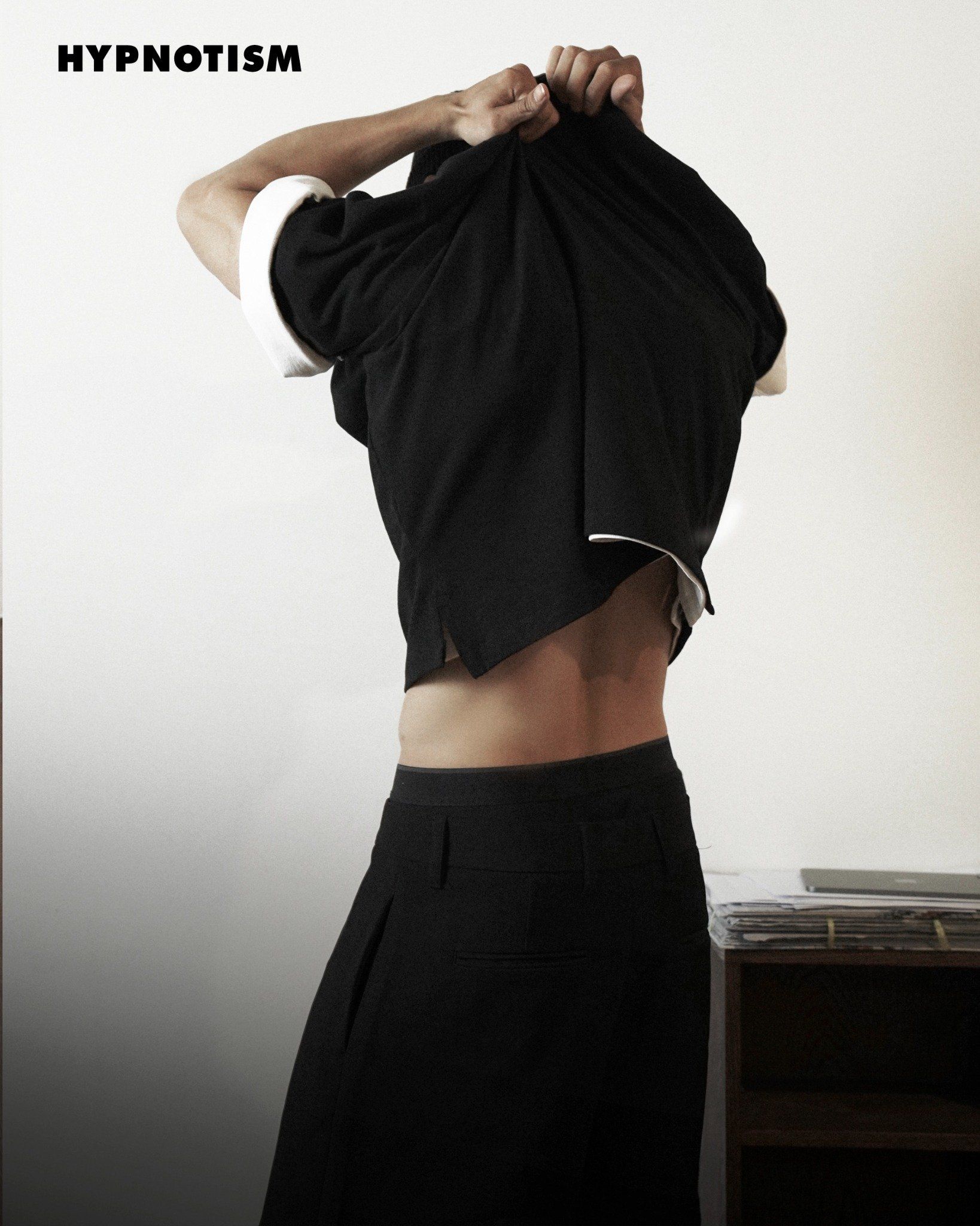BLANK T-SHIRT