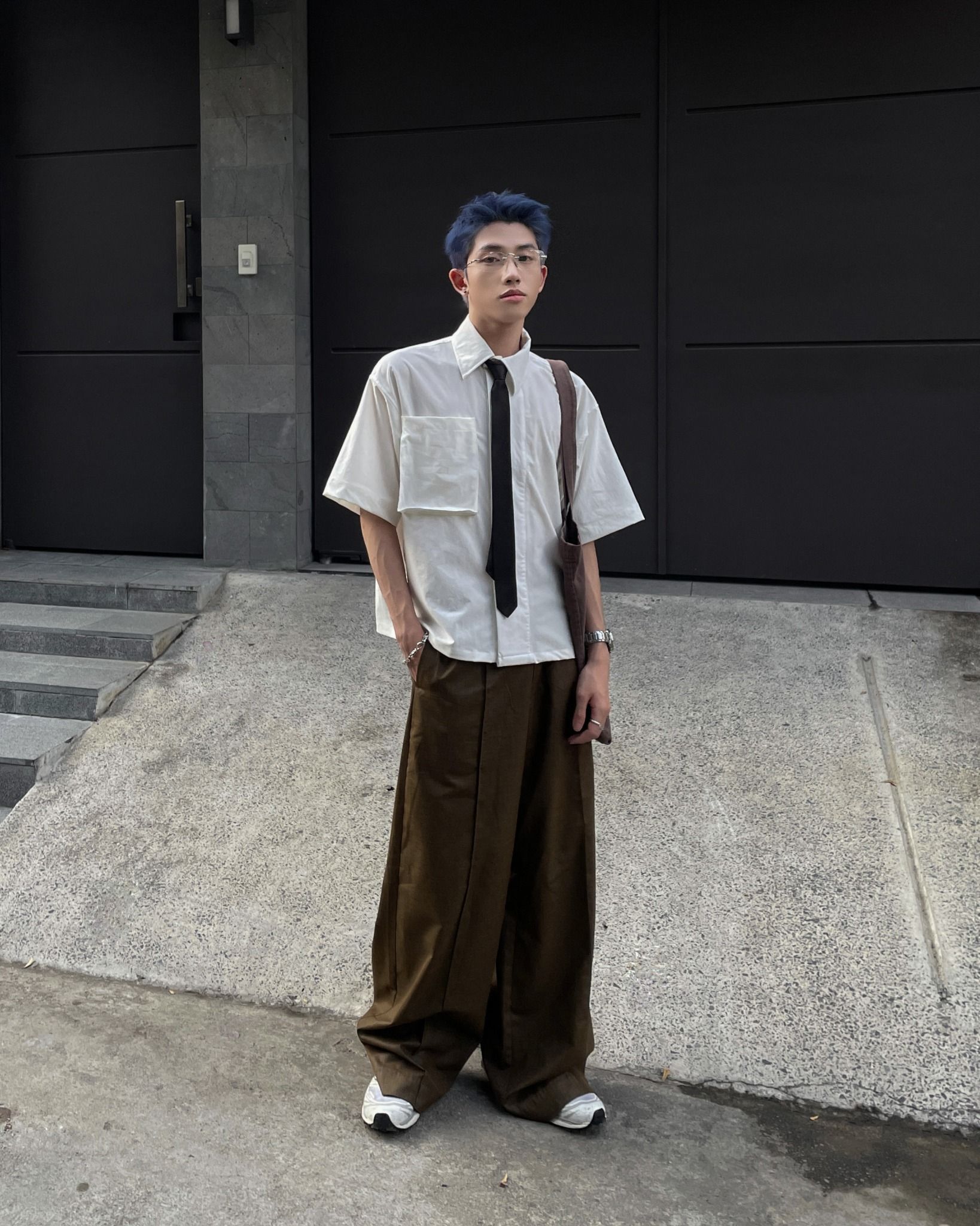 BUTTON DOWN SHIRT