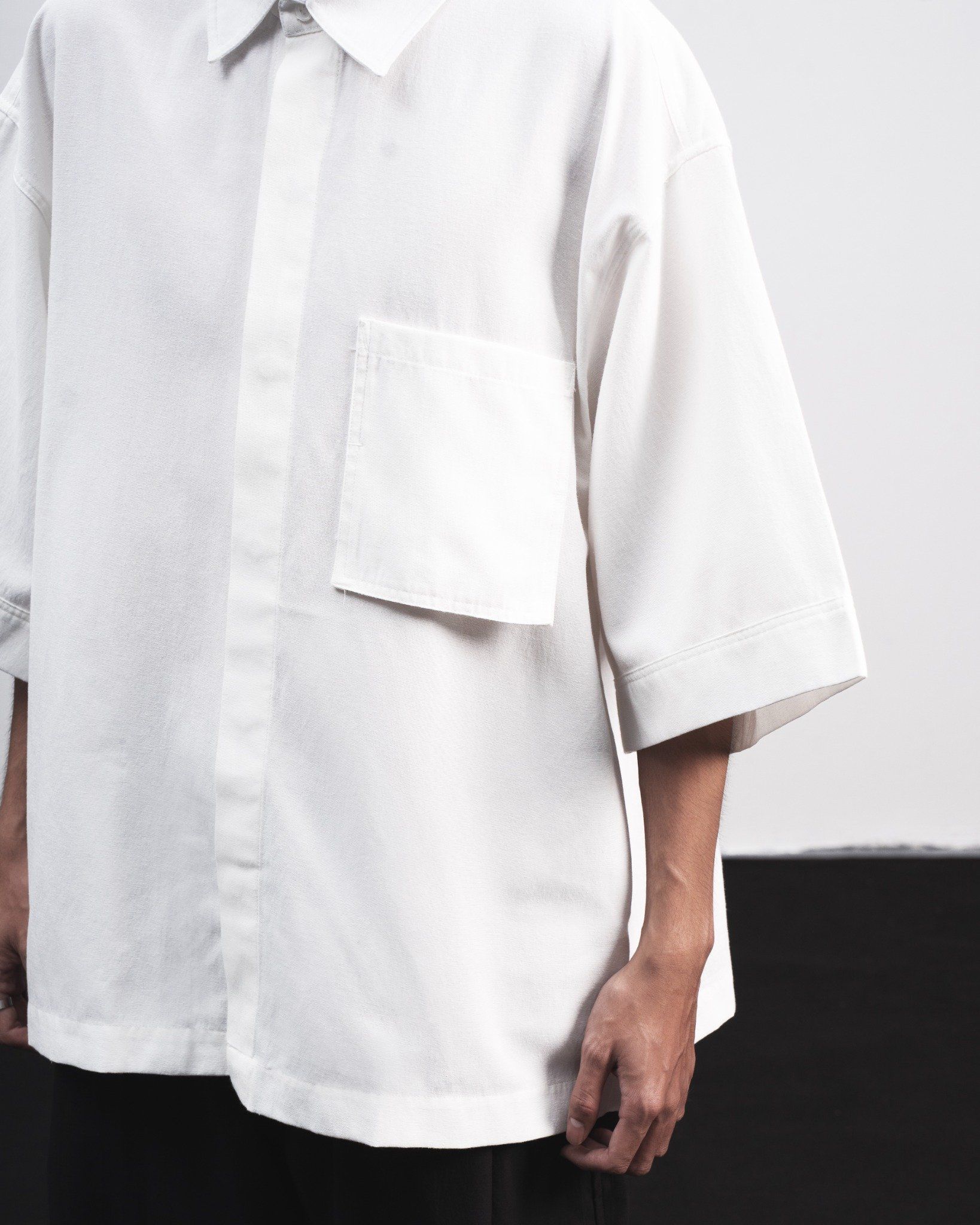 OVERSIZED SHIRT