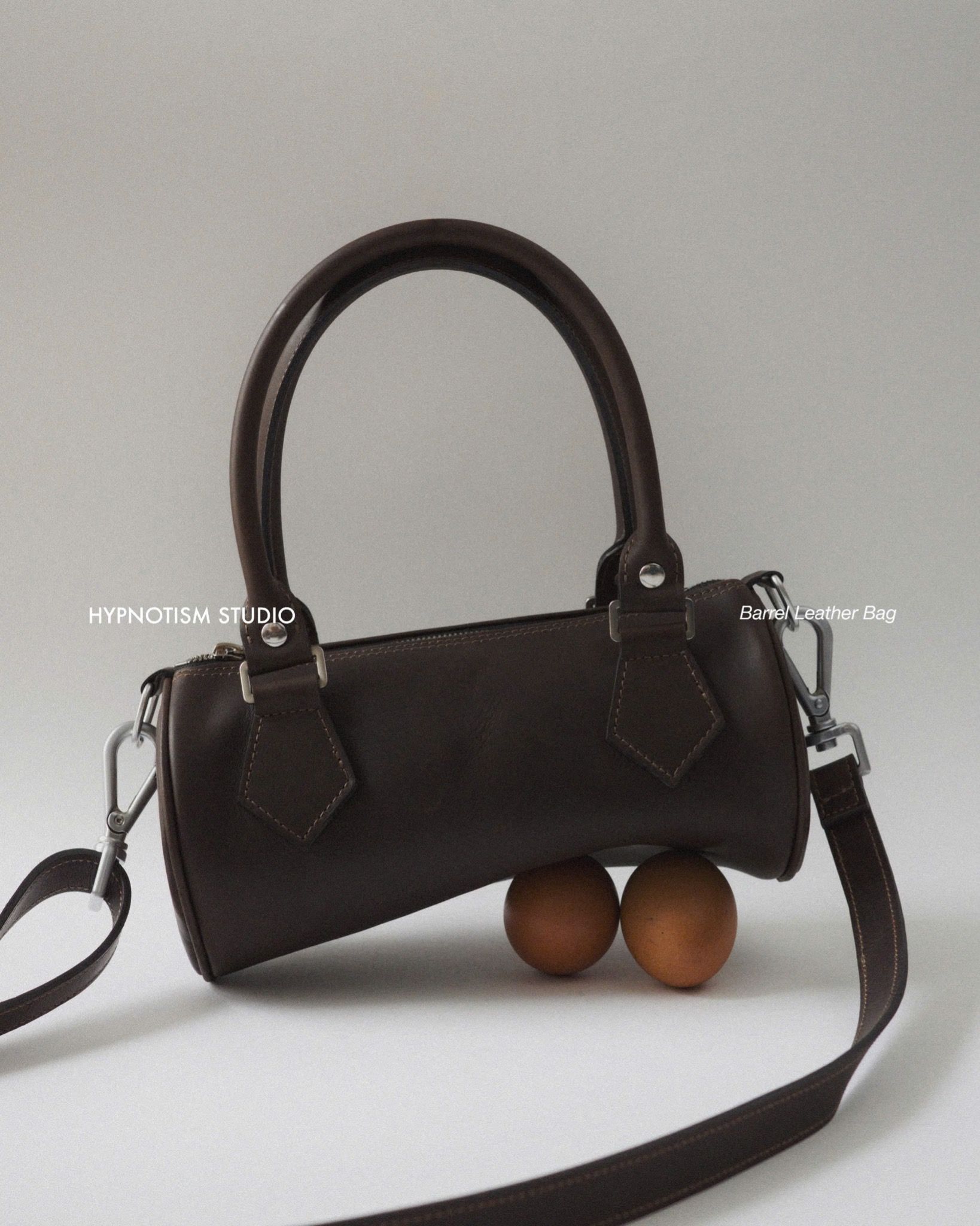BARREL LEATHER BAG