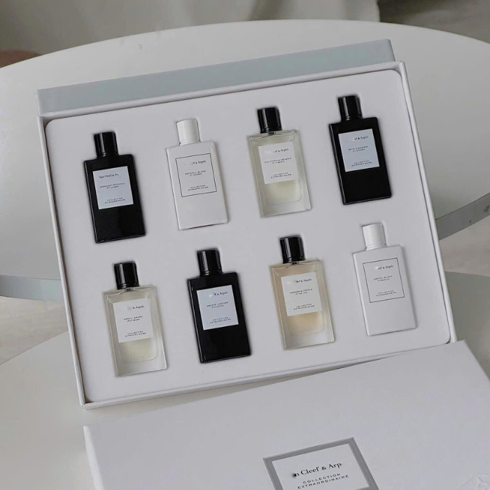 Set Van Cleef & Arpels Collection Extraordinaire Mini 8 chai x 7.5 ML