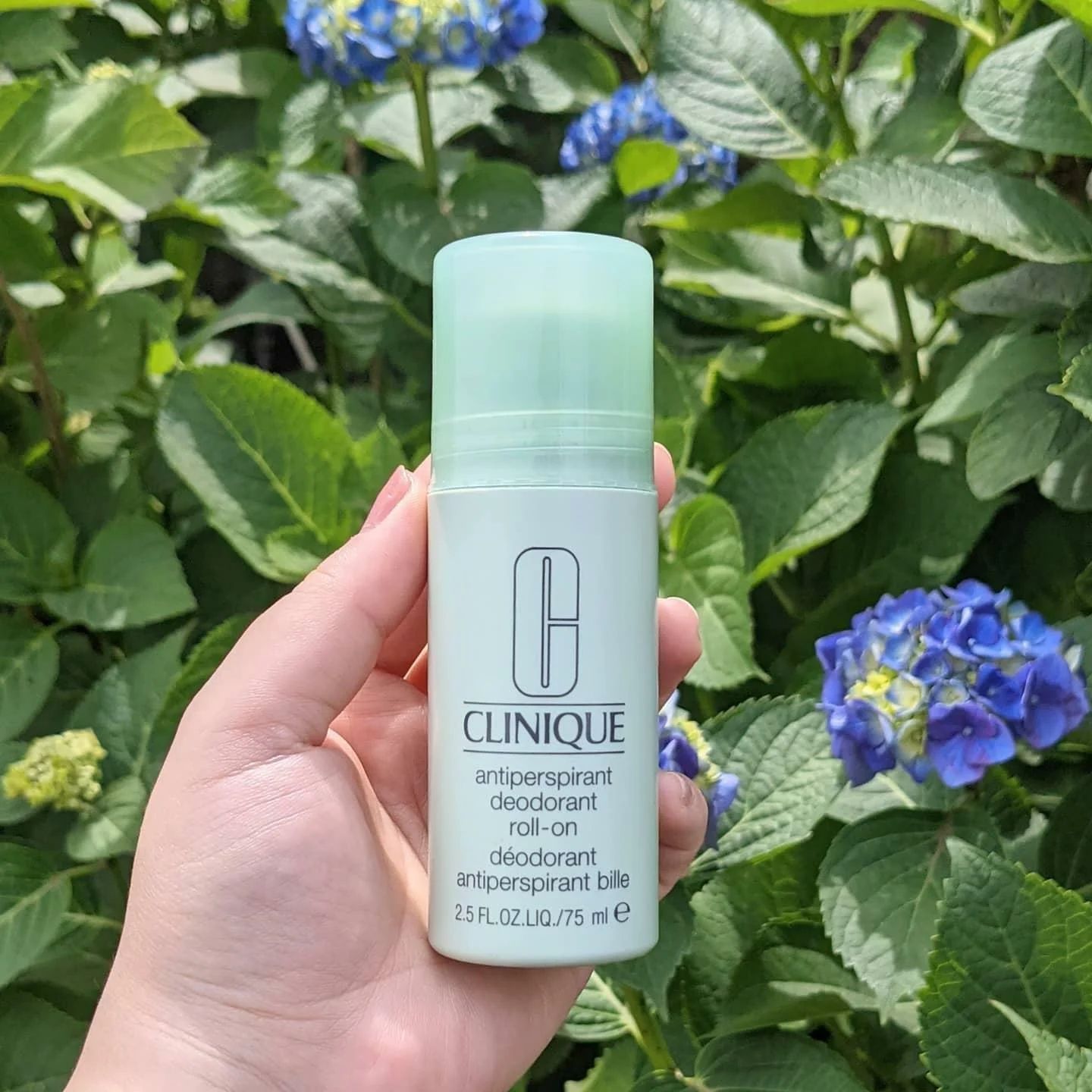 Lăn khử mùi Clinique Antiperspirant Deodorant