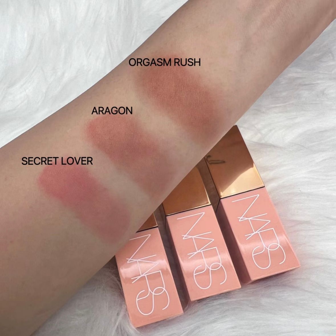 Má hồng kem NARS Afterglow Liquid Blush