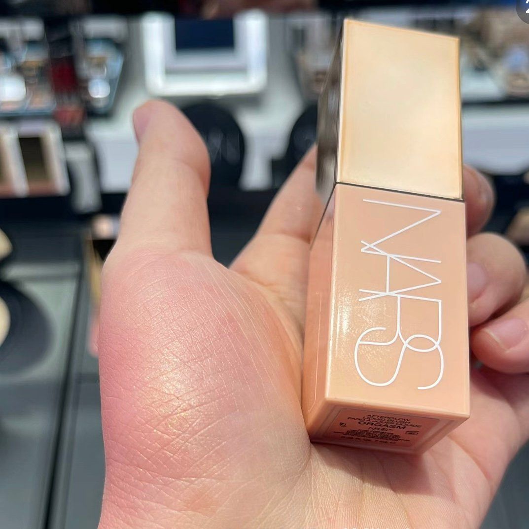 Má hồng kem NARS Afterglow Liquid Blush