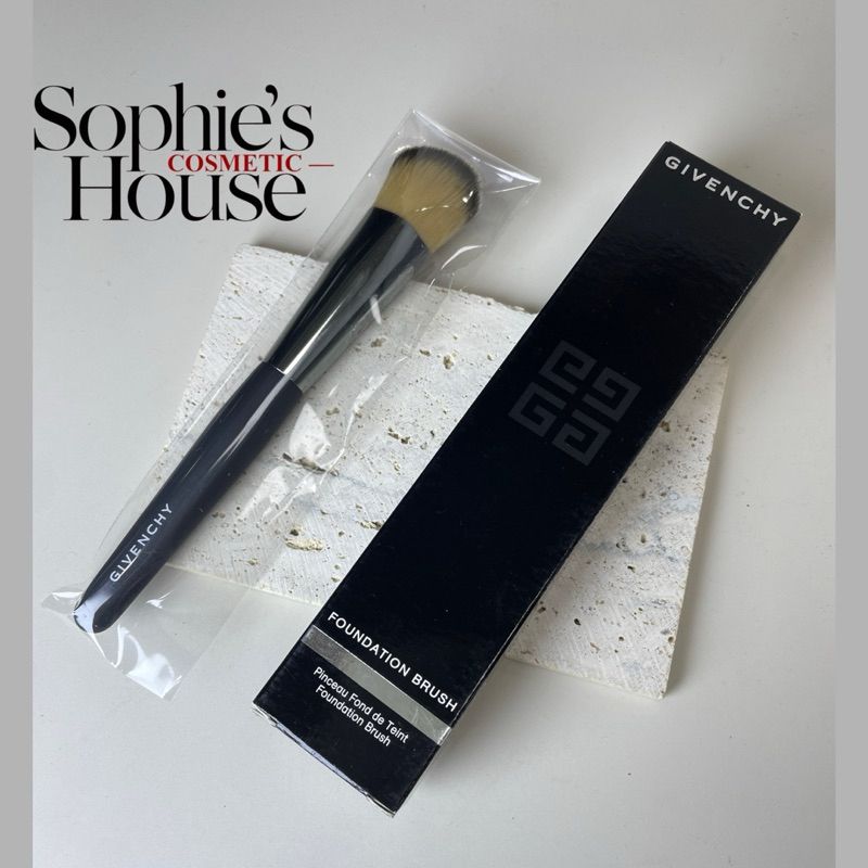 Cọ tán nền Givenchy Foundation brush