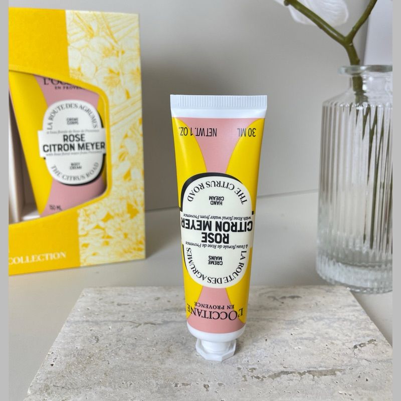 Có tách set / Set dưỡng da Loccitane Rose Citron Meyer