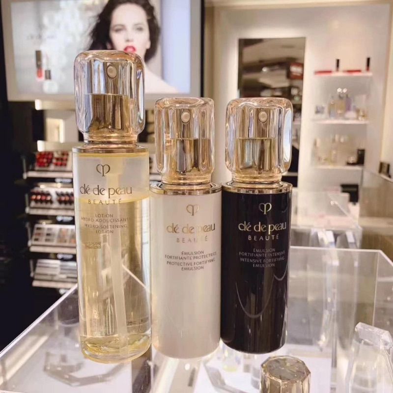 Nước hoa hồng Cle De Peau Hydro Softening Lotion