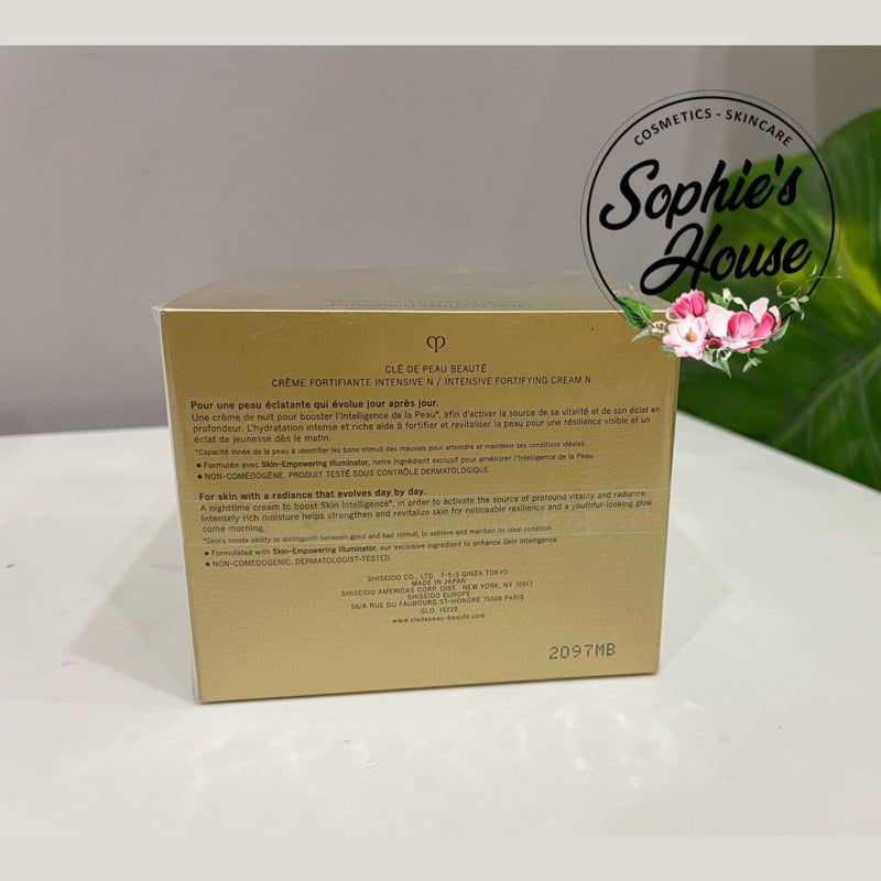 Kem dưỡng ẩm ban đêm Cle De Peau Intensive Fortifying Cream