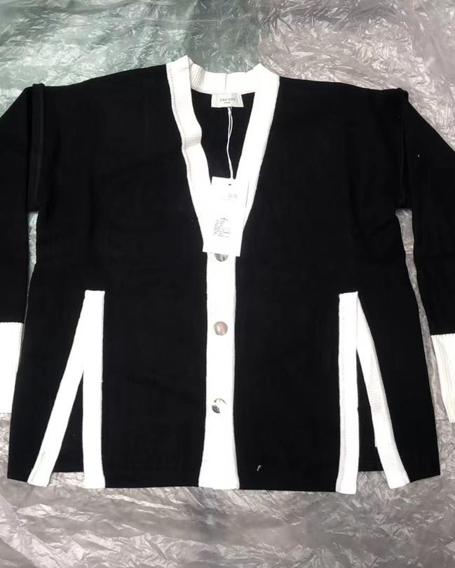 Áo Cardigan V