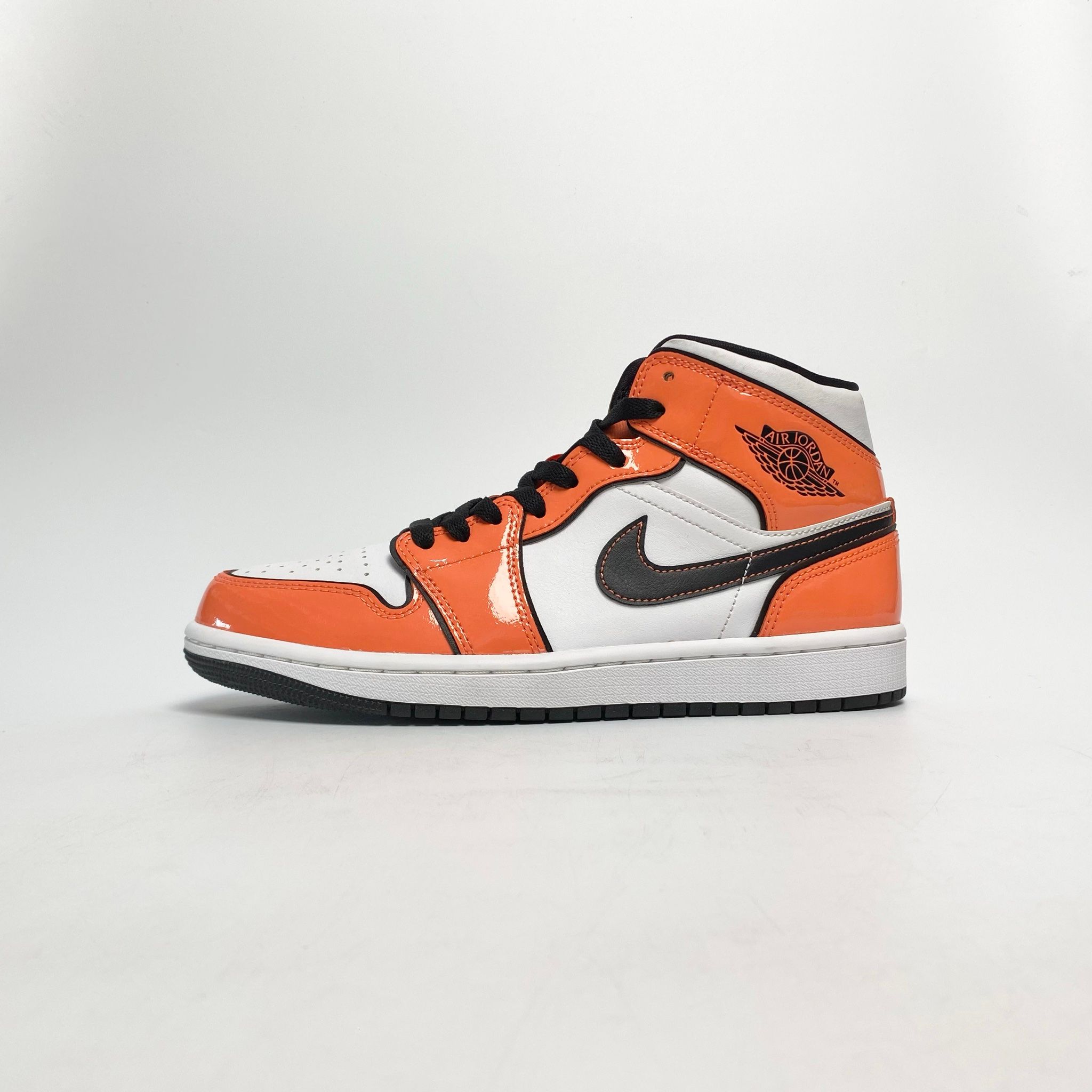 NIKE AIR JORDAN 1 MID SE TURF ORANGE DD6834-802