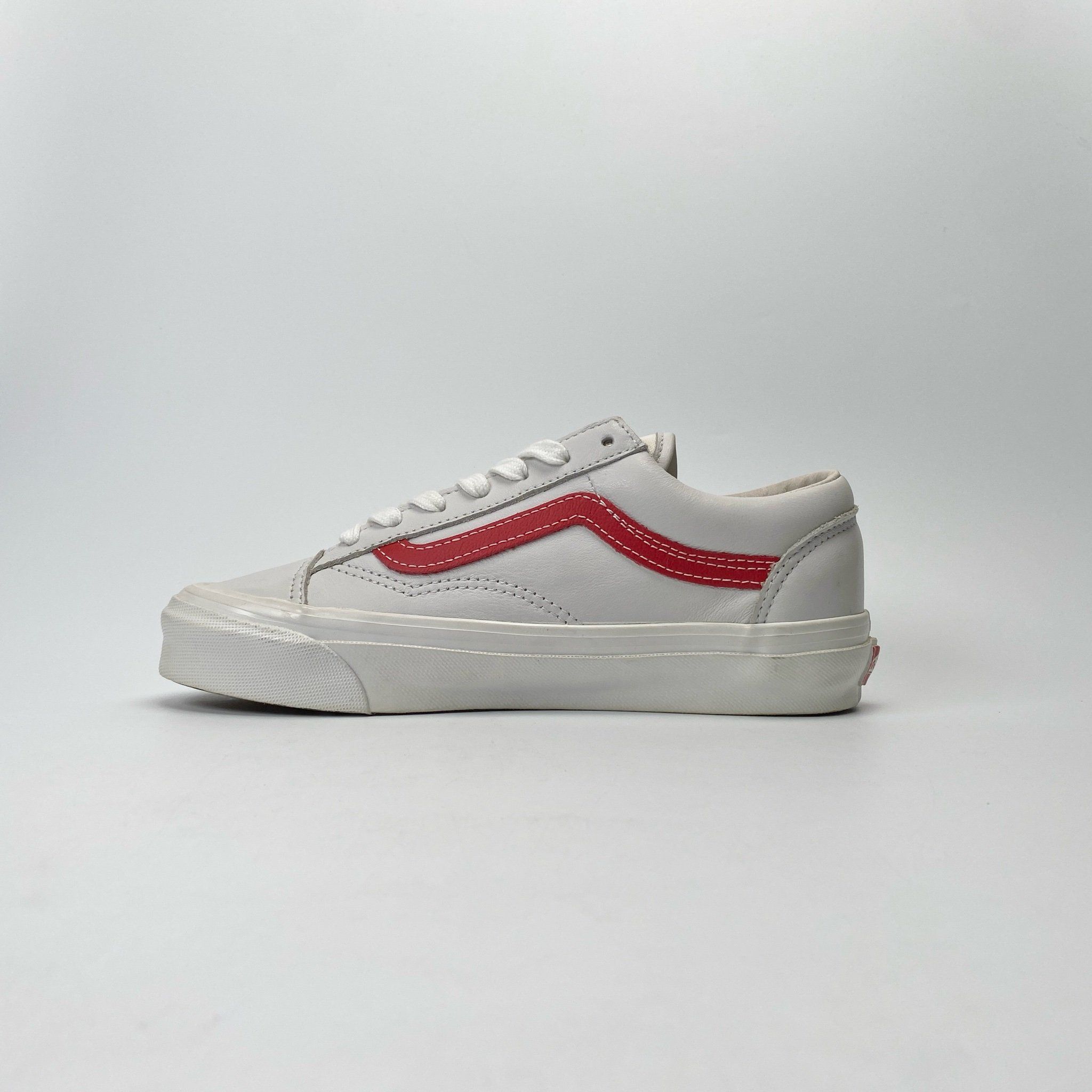 VANS VAULT OG STYLE 36 TRUE WHITE RED - VN0A4BVE21D