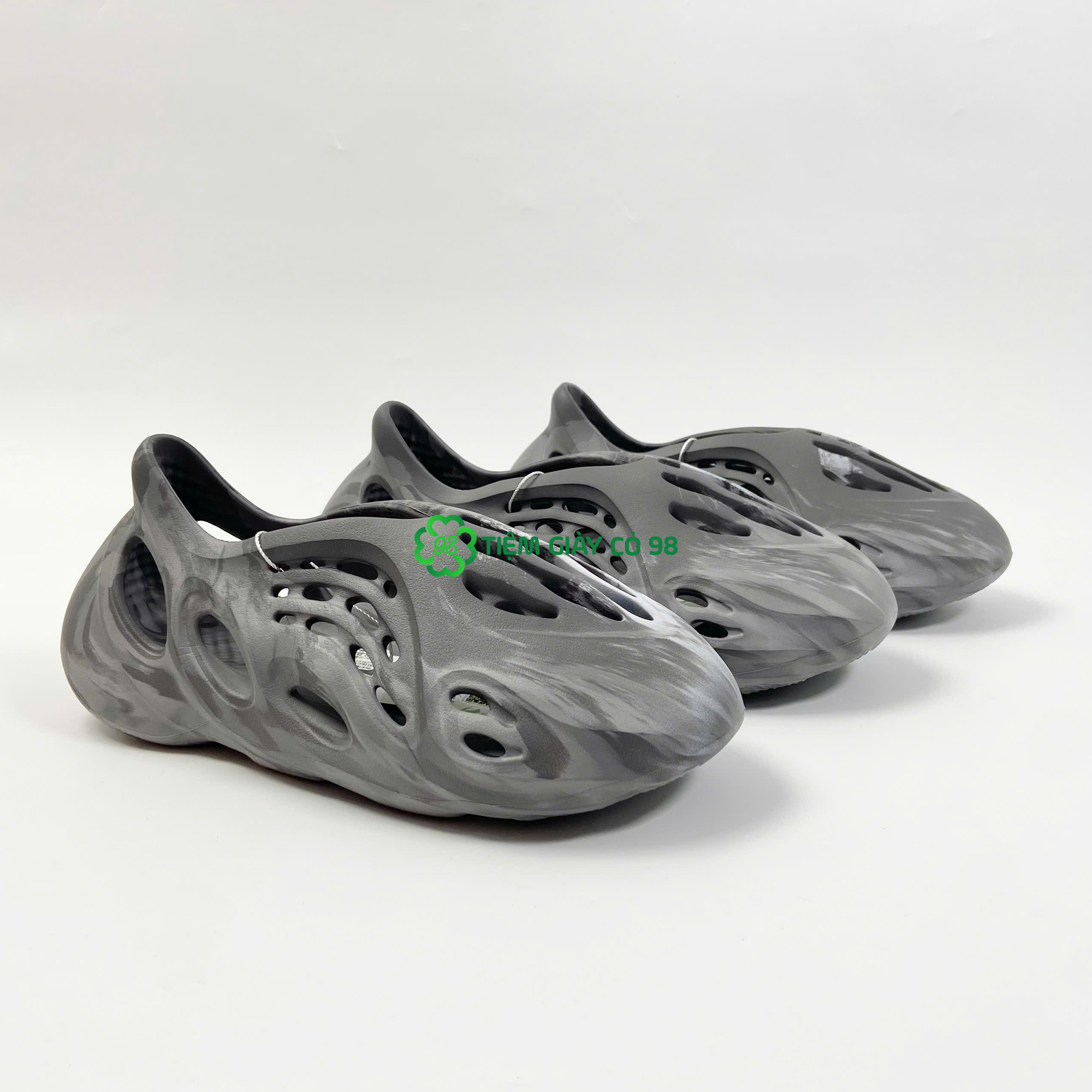 ADIDAS YEEZY FOAM RUNNER MX GRANITE IE4931