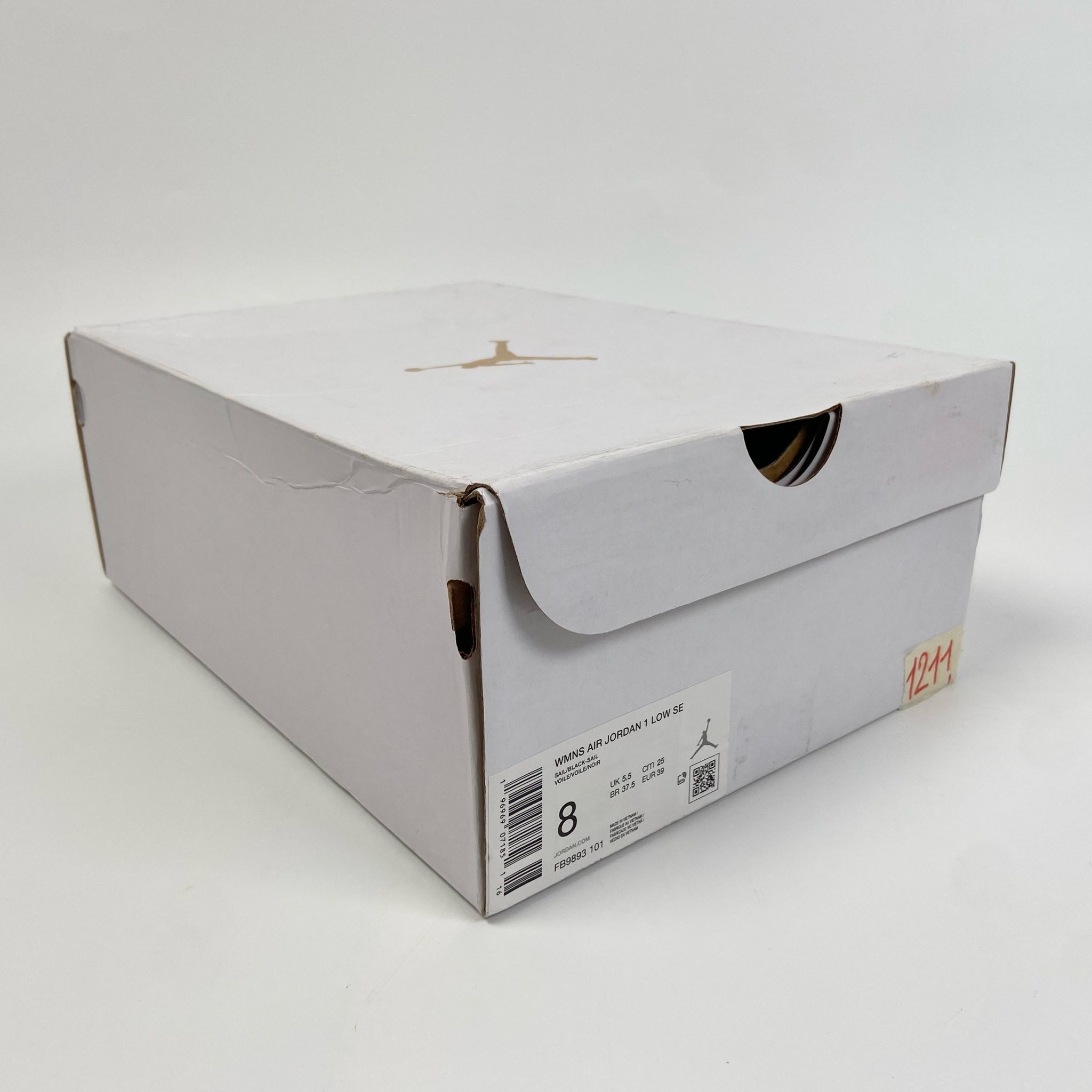 NIKE AIR JORDAN 1 LOW SE VINTAGE PANDA FB9893 101