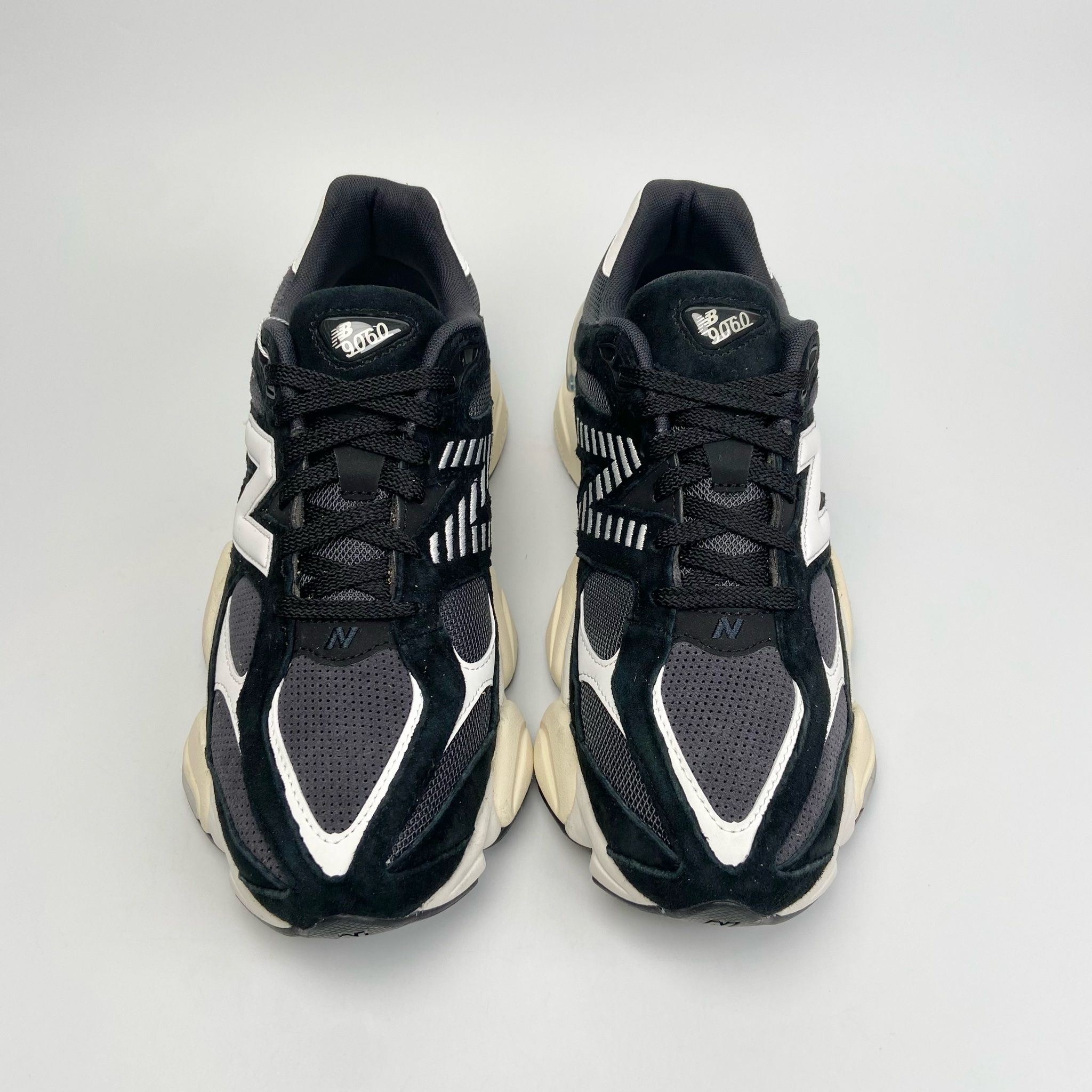 NEW BALANCE 9060 BLACK WHITE U9060AAA