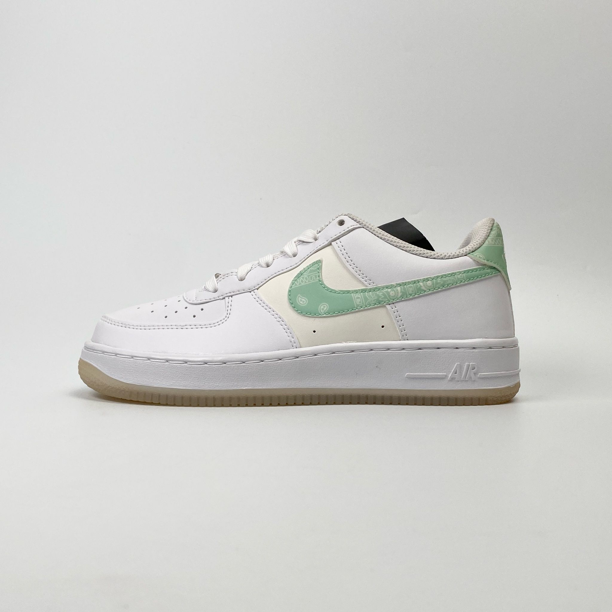 NIKE AIR FORCE 1 LOW PASTEL PAISLEY FJ7706-131