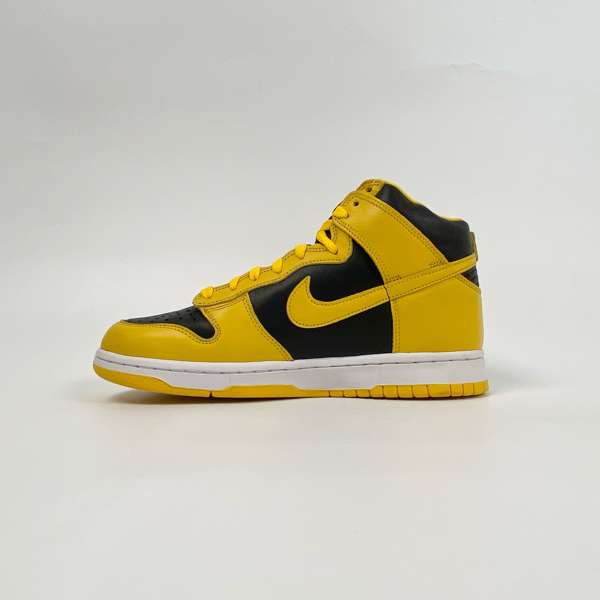 NIKE DUNK HIGH SP IOWA 2020 CZ8149-002