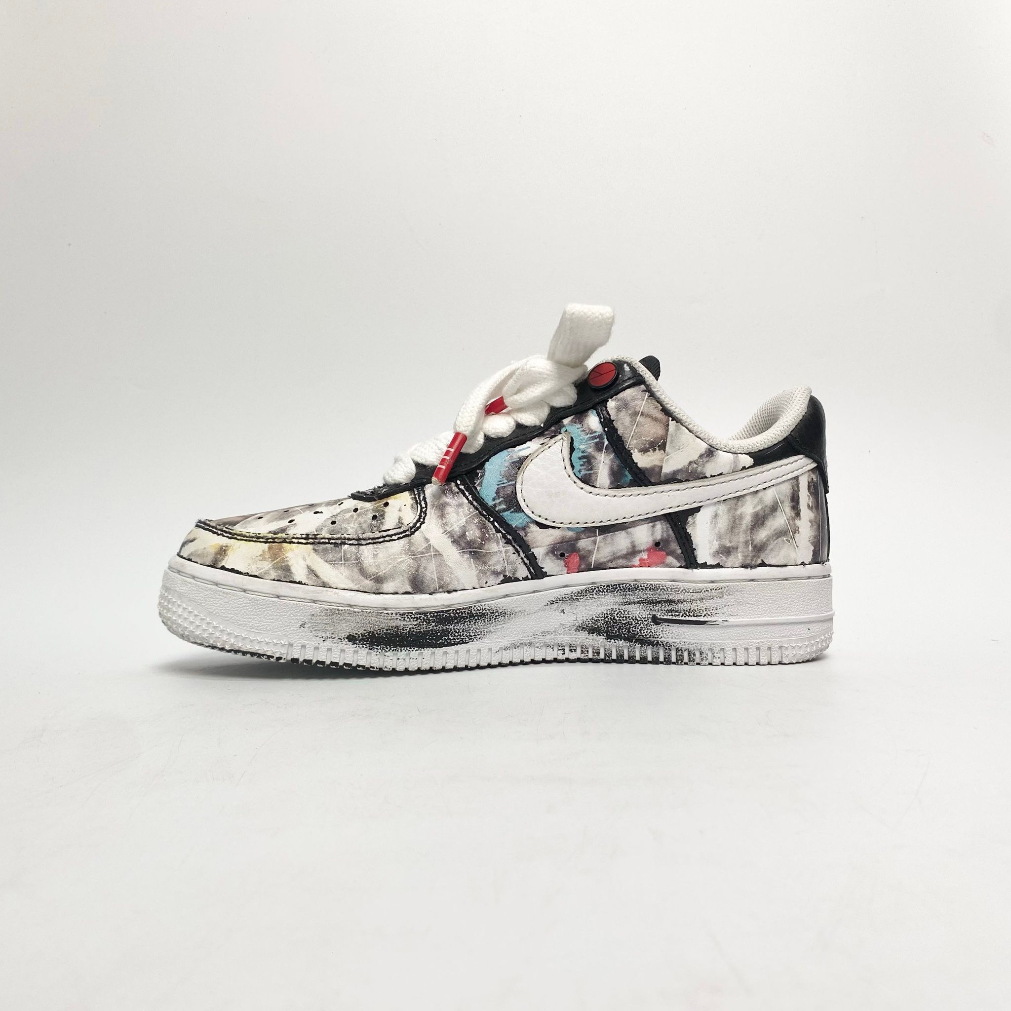 NIKE AIR FORCE 1 LOW G-DRAGON PEACEMINUSONE PARA-NOISE AQ3692-001