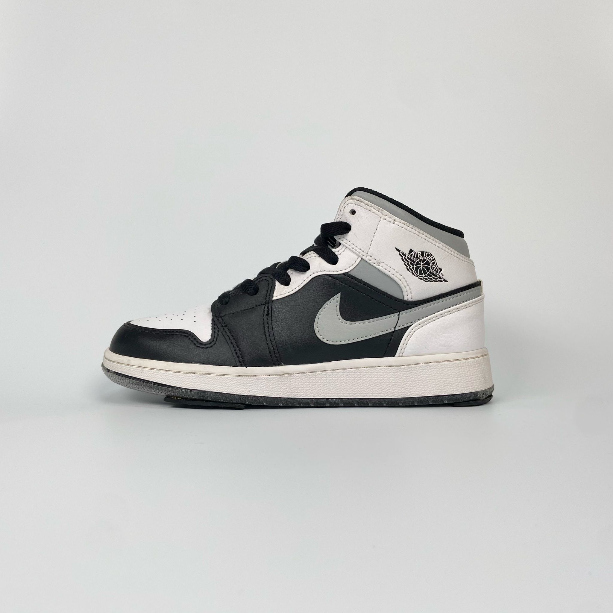 NIKE AIR JORDAN 1 MID WHITE SHADOW 554725-073
