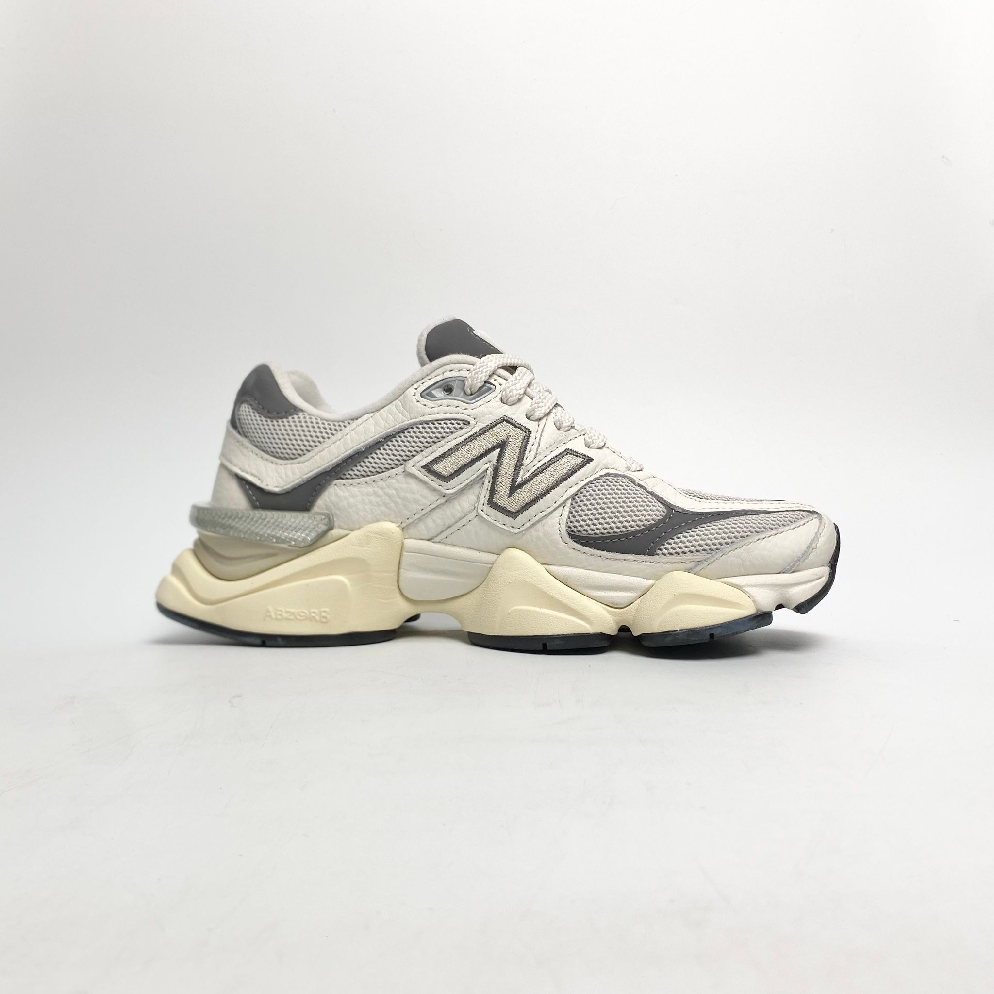 NEW BALANCE 9060 SEA SALT & CASTLEROCK U9060AGA