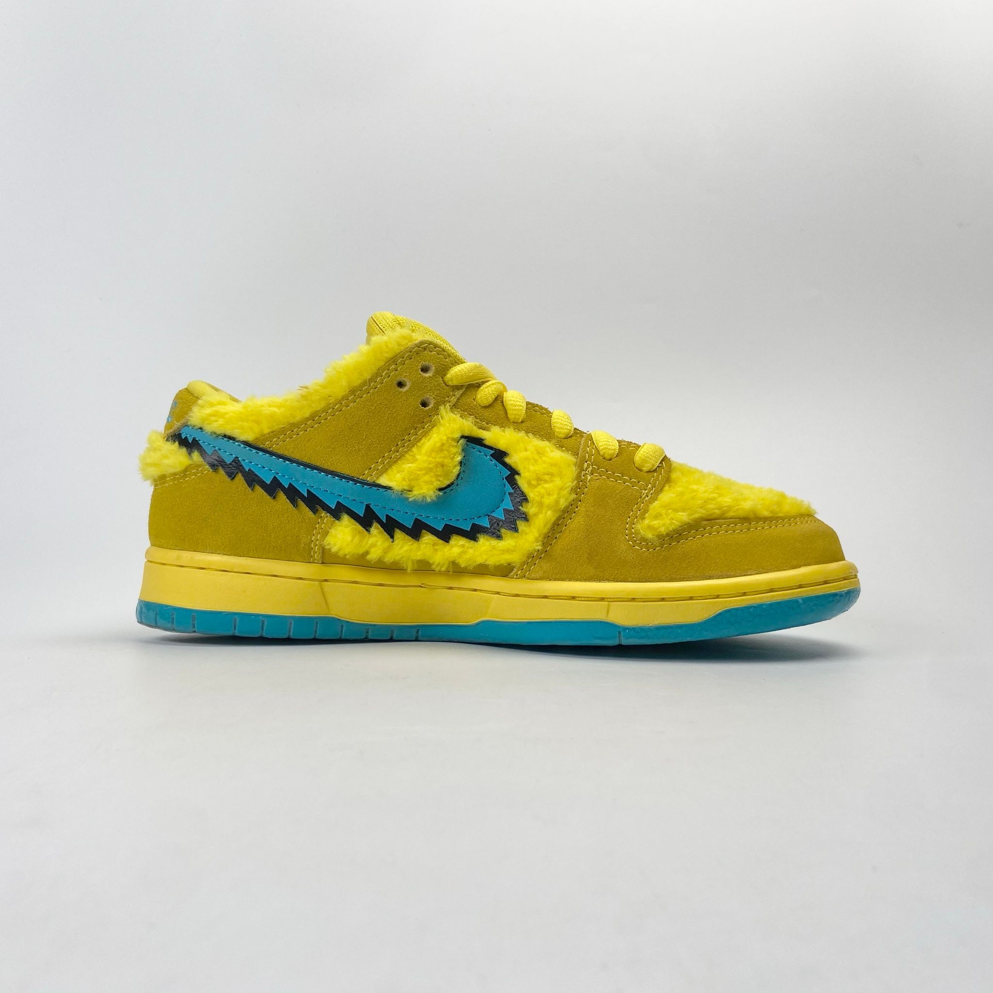 NIKE SB DUNK LOW GRATEFUL DEAD BEARS OPTI YELLOW CJ5378-700