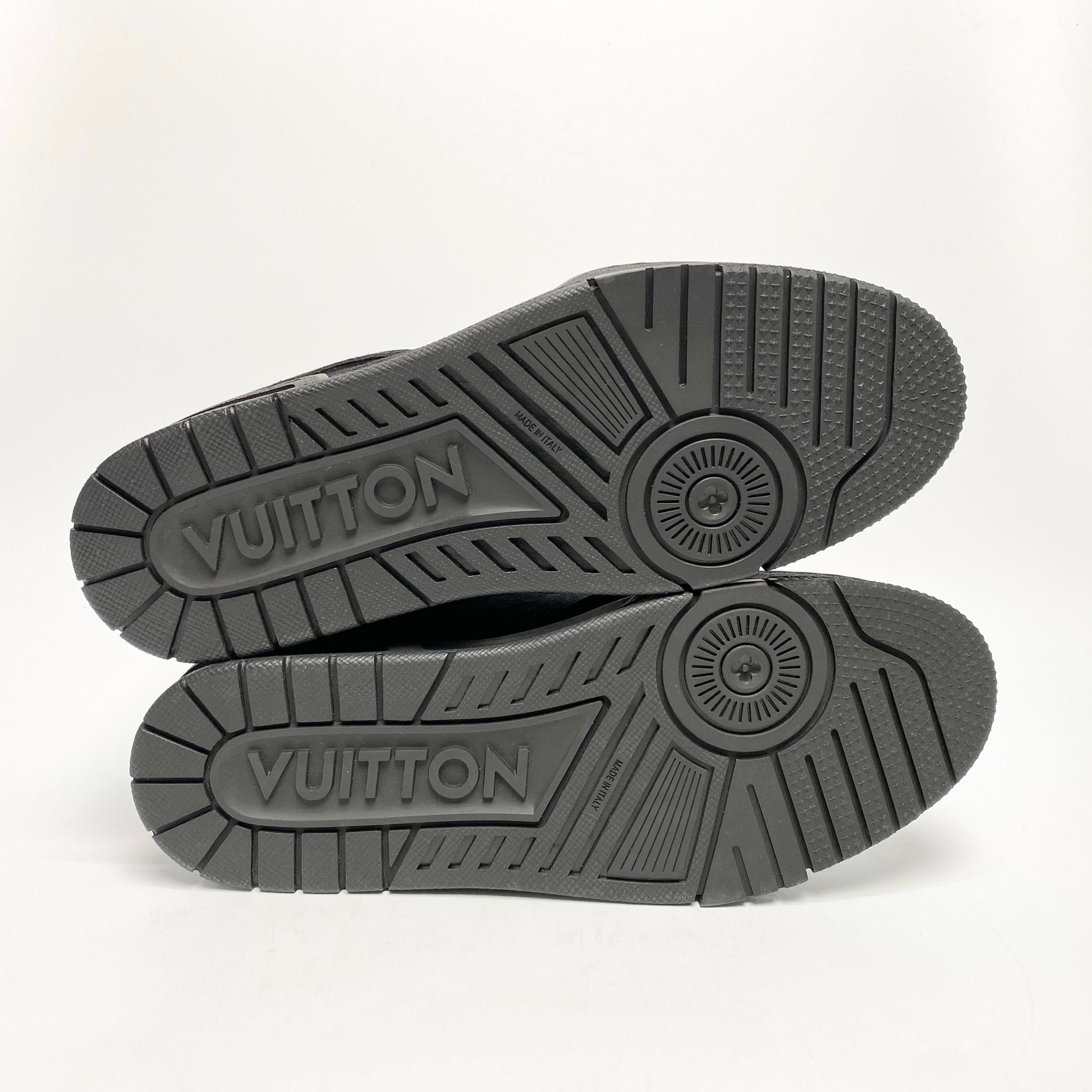 LOUIS VUITTON TRAINER LOW TOP 1AA80W