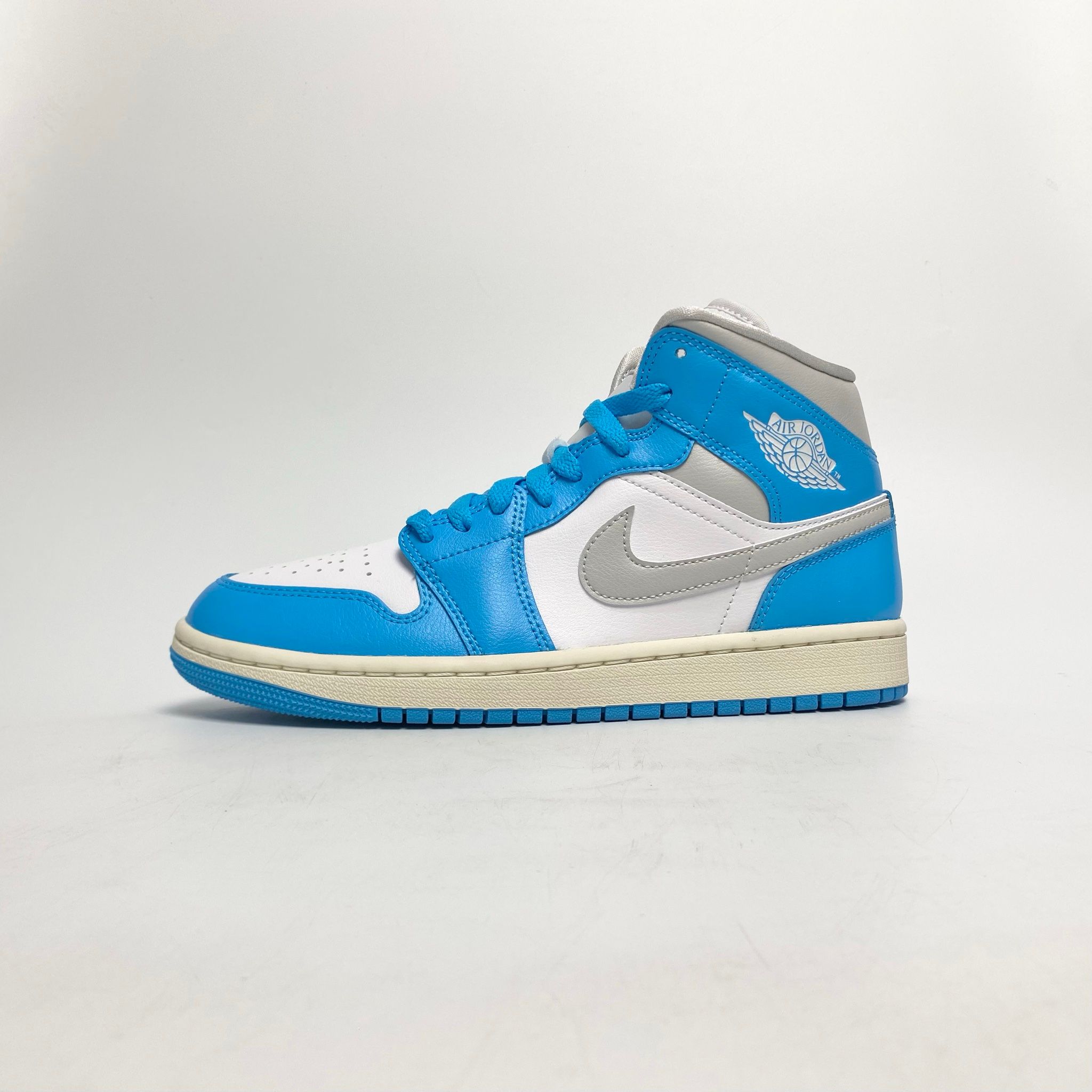 NIKE AIR JORDAN 1 MID DARK POWDER BLUE - BQ6472-400