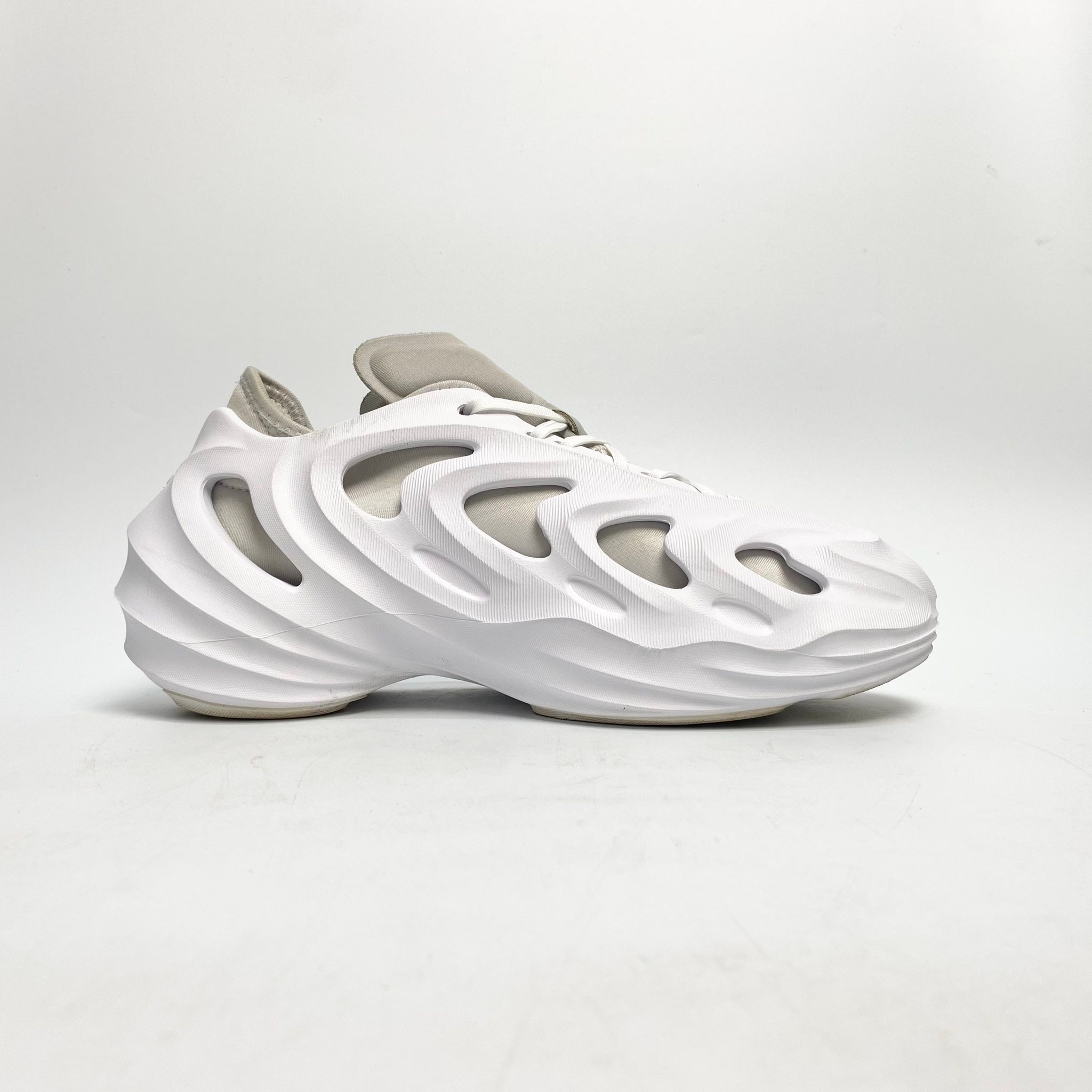 ADIDAS ADIFOM Q CLOUD WHITE GREY IE7447