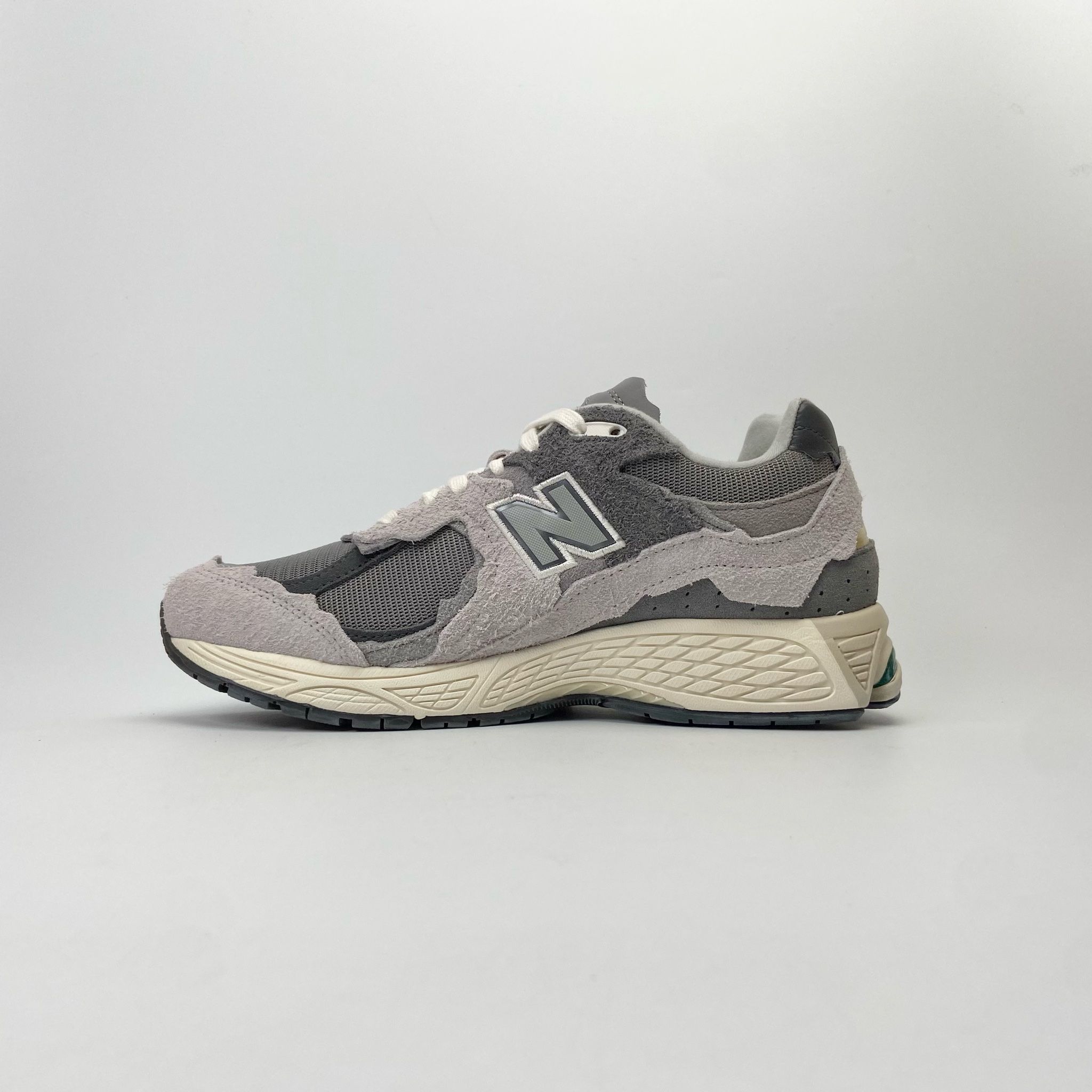 NEW BALANCE 2002R PROTECTION PACK RAIN CLOUD (SPECIAL BOX)
