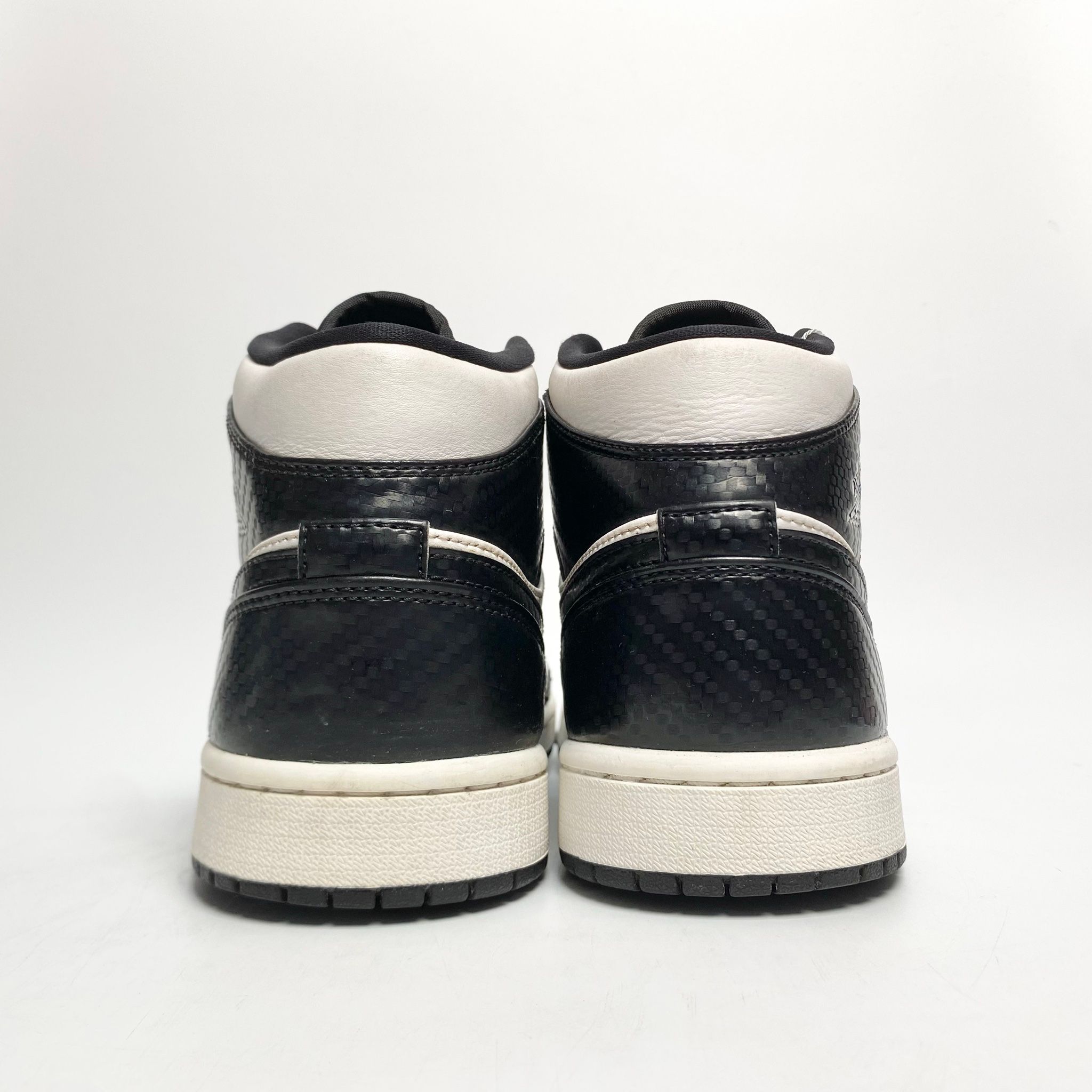 NIKE AIR JORDAN 1 MID SE CARBON FIBER DD1649-001