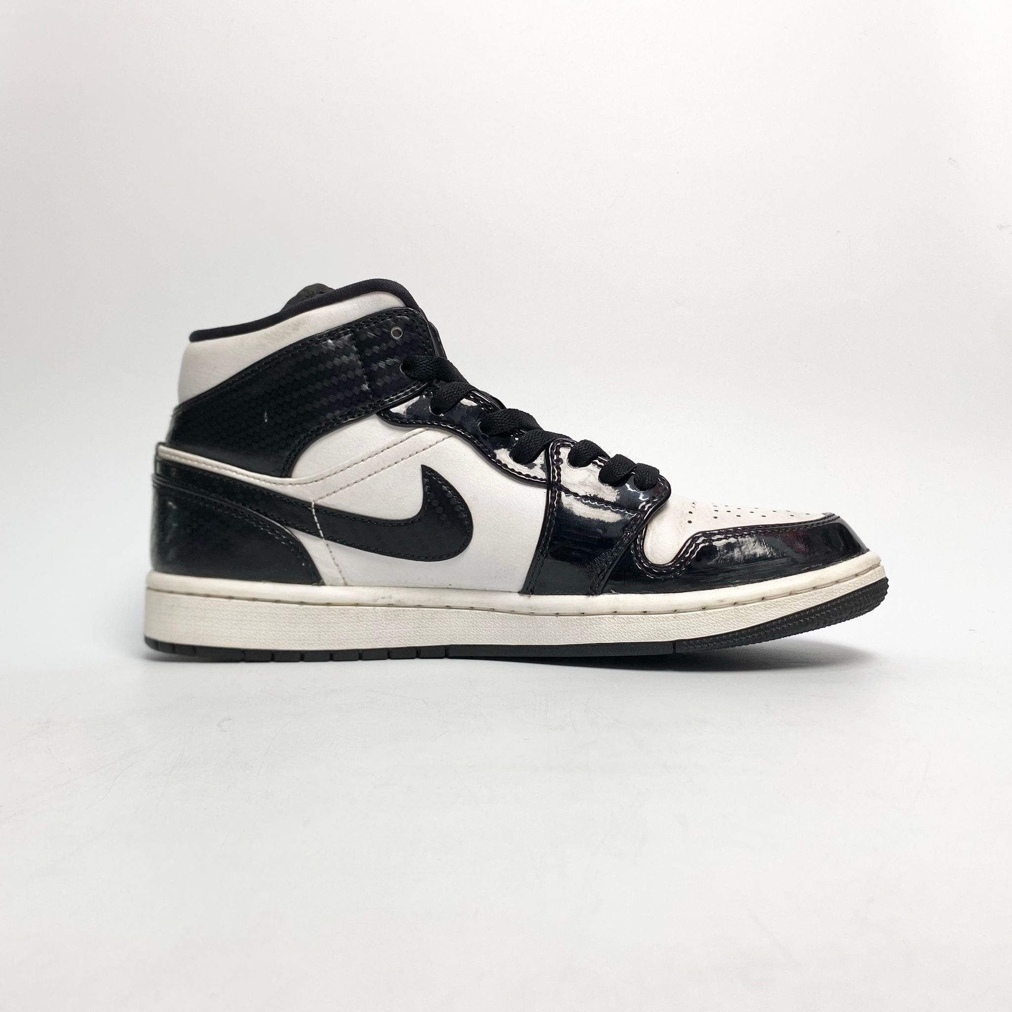 NIKE AIR JORDAN 1 MID SE CARBON FIBER DD1649-001