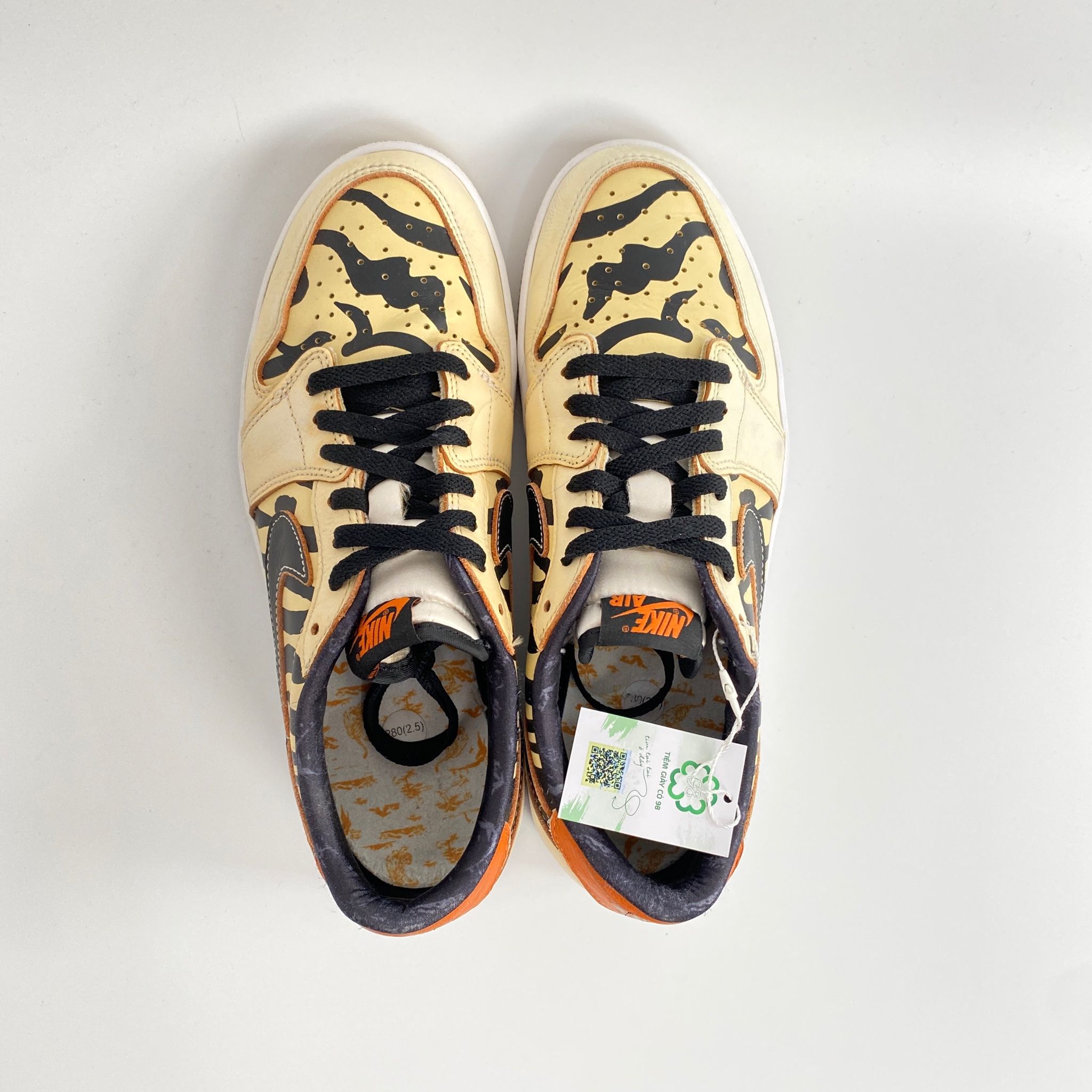 NIKE JORDAN 1 RETRO LOW OG CHINESE NEW YEAR – YEAR OF THE TIGER - DH6932-100