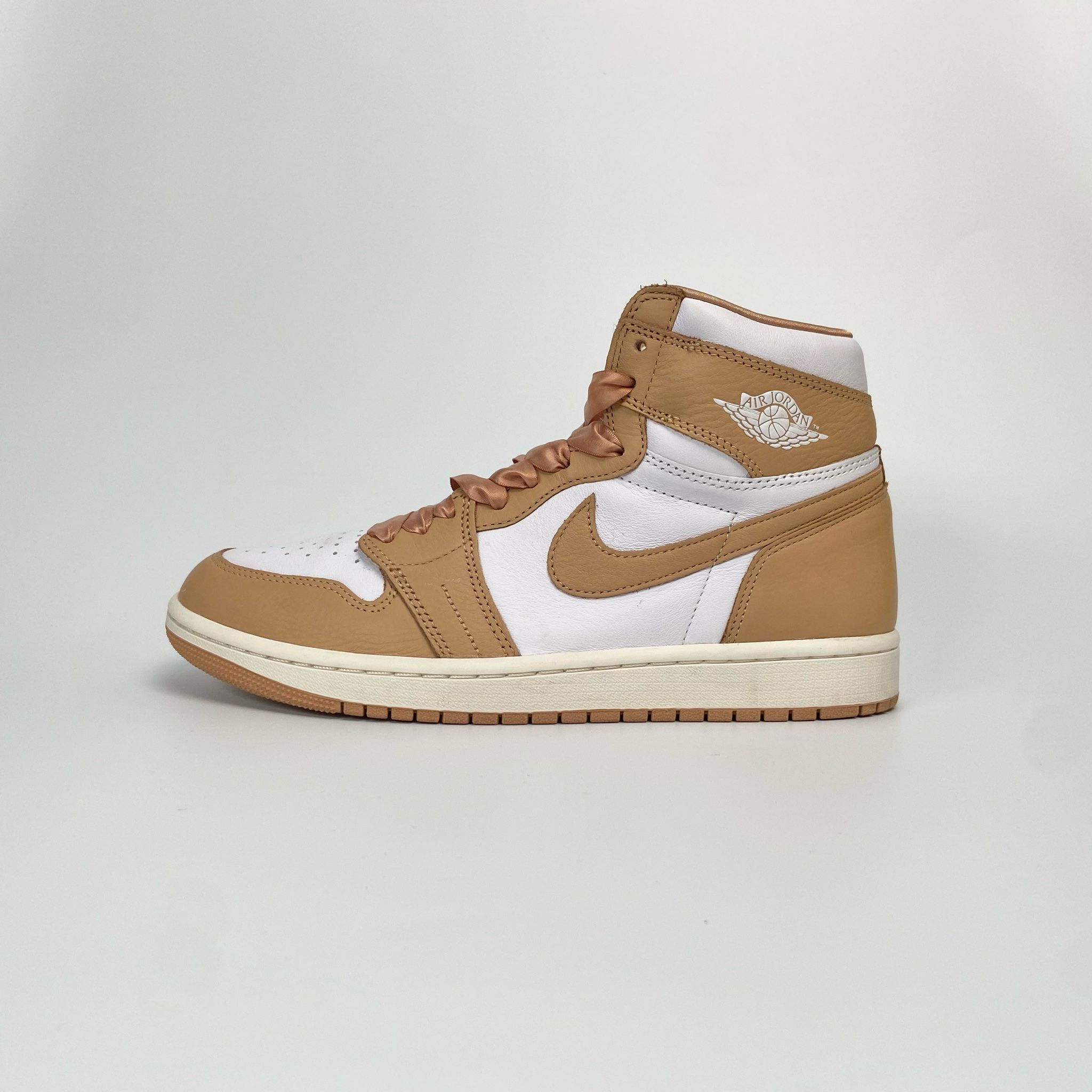 NIKE AIR JORDAN 1 RETRO HIGH OG PRALINE FN6622-201