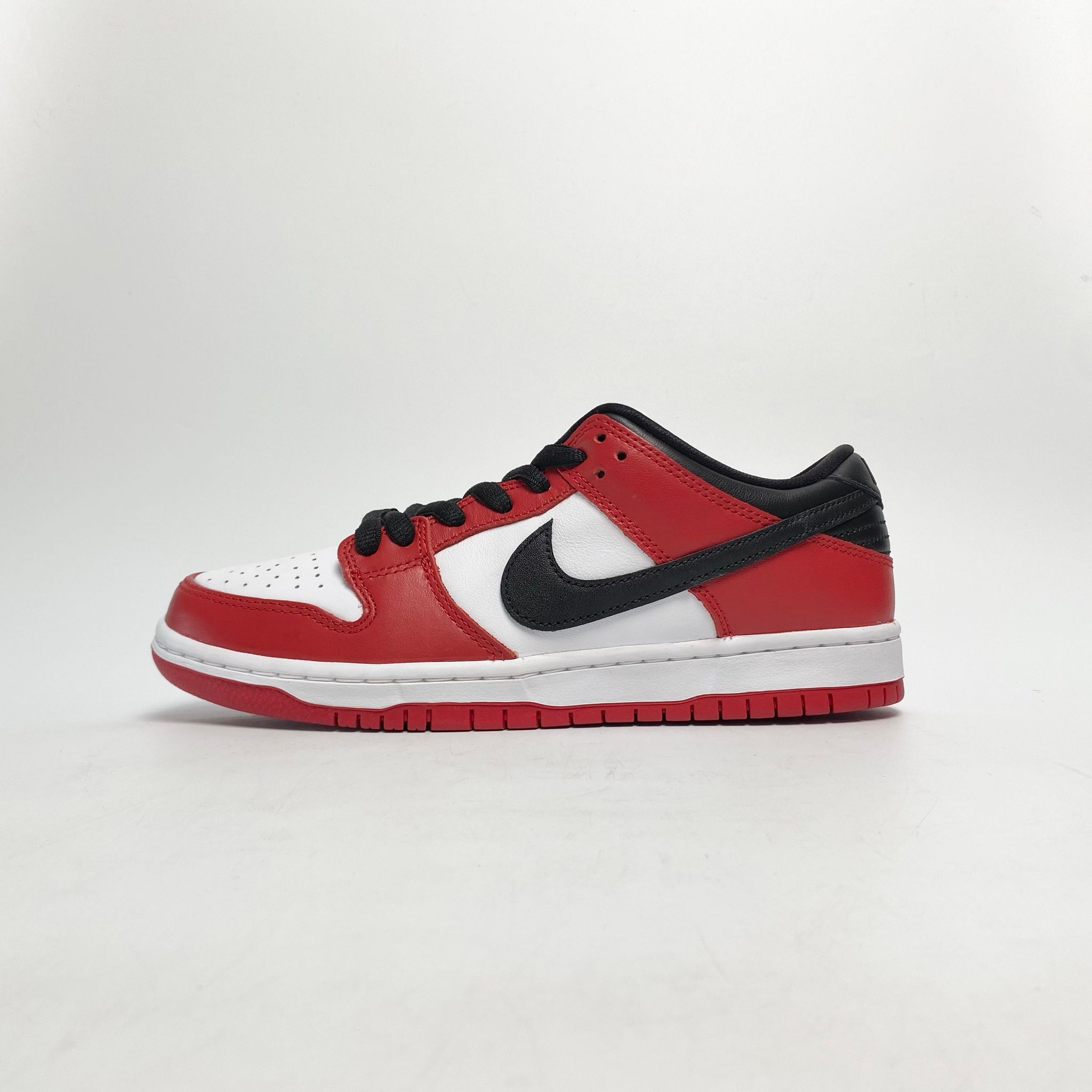 NIKE SB DUNK LOW J-PACK CHICAGO BQ6817-600