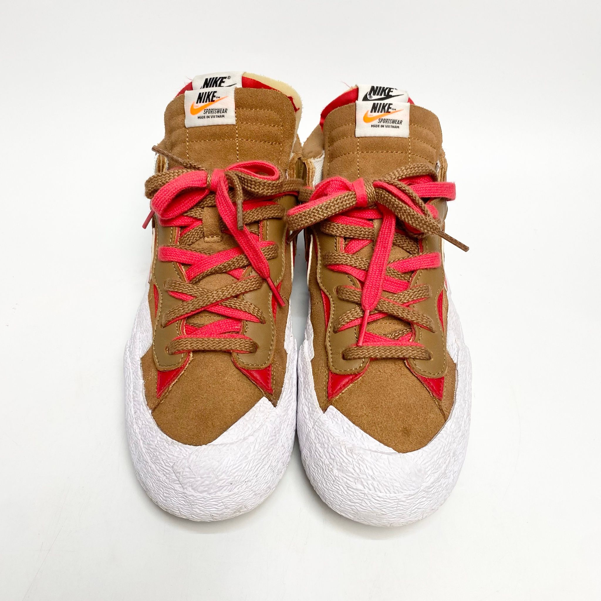 NIKE SACAI X BLAZER LOW BRITISH TAN DD1877-200