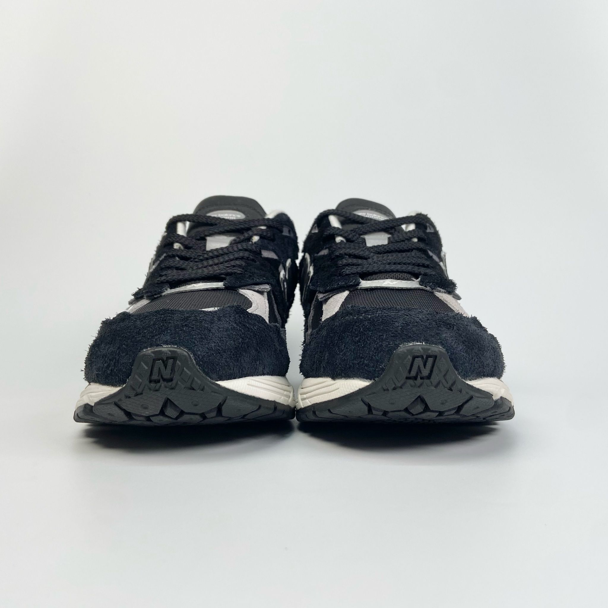 NEW BALANCE 2002R PROTECTION PACK – BLACK GREY M2002RDJ