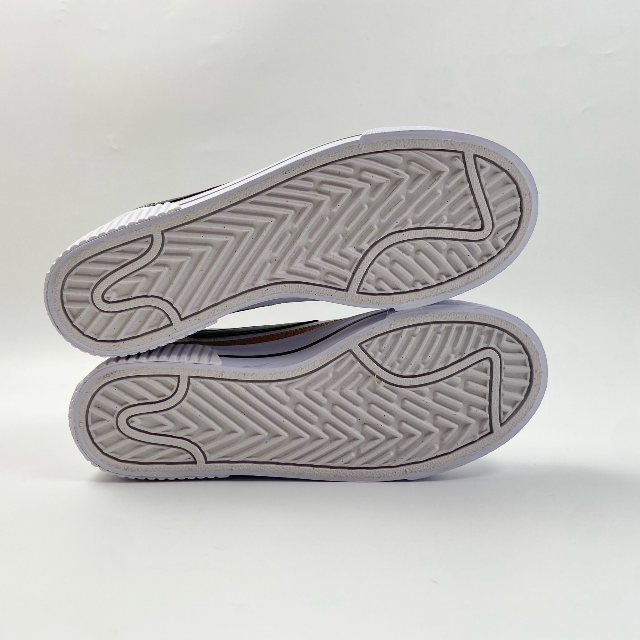 NIKE COURT LEGACY LIFT WHITE BLACK DM7590-100