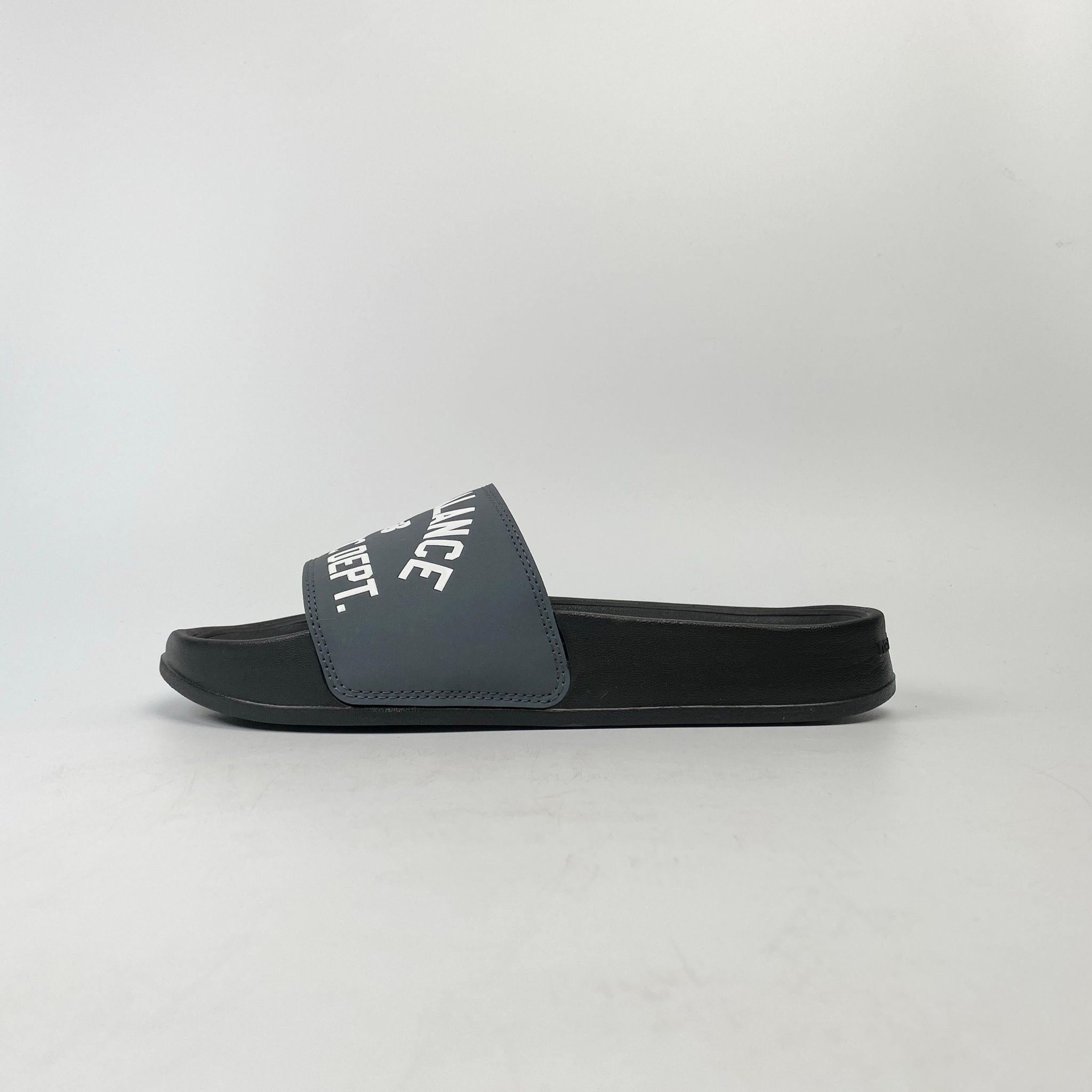 DÉP NEW BALANCE 200 GREY SMF200J3