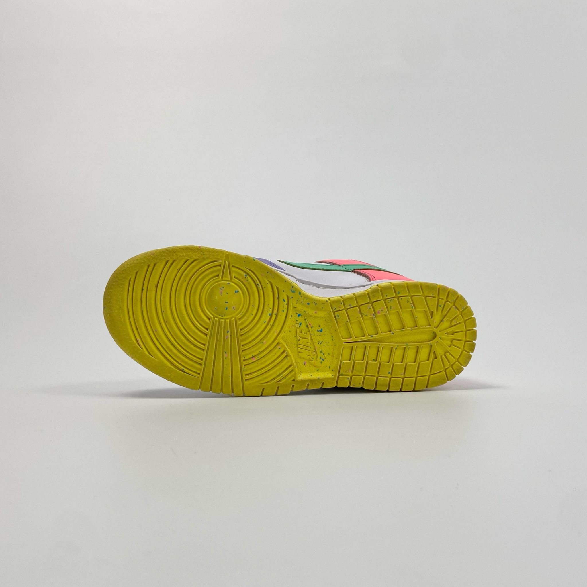 NIKE DUNK LOW SE CANDY - DD1872-100