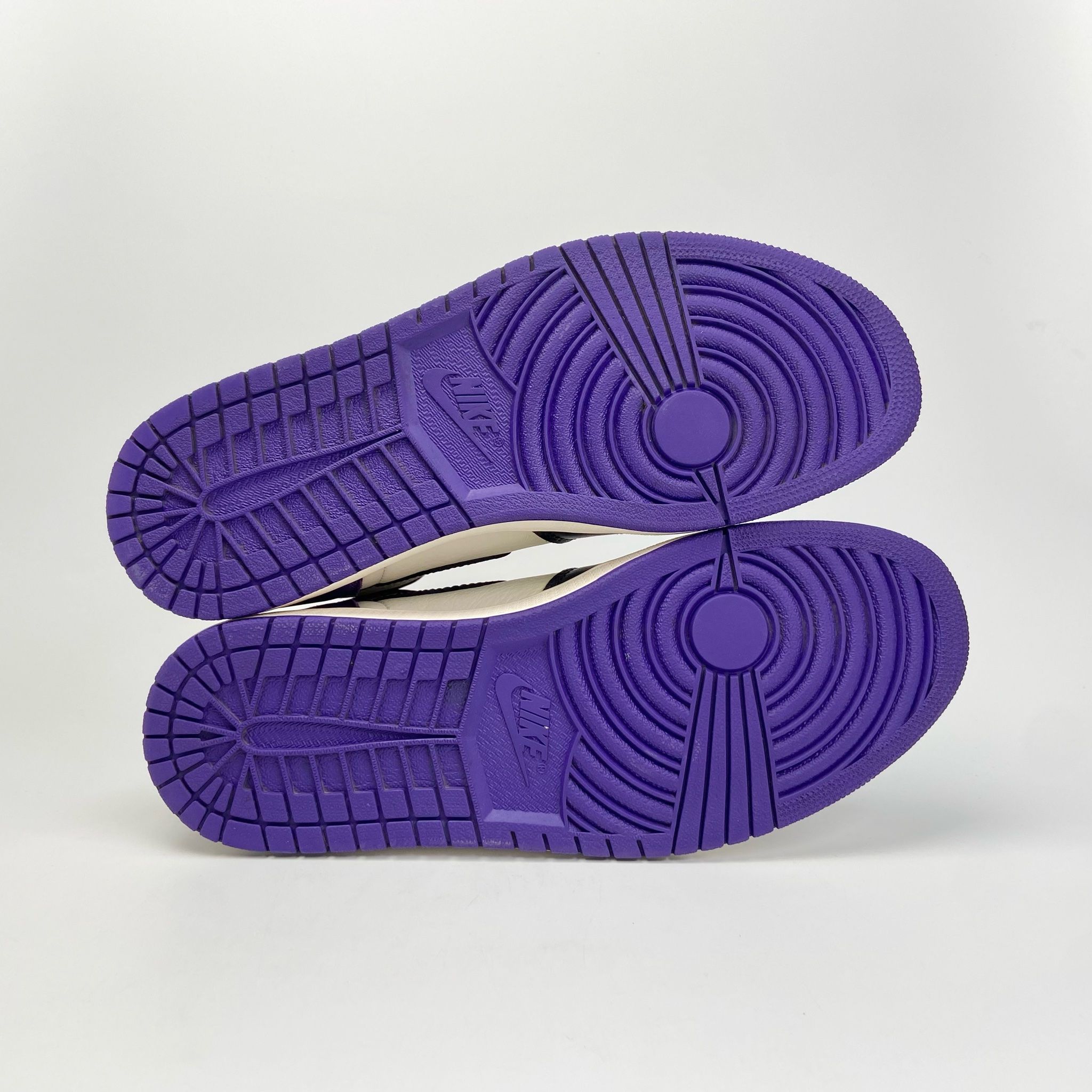 NIKE AIR JORDAN 1 RETRO HIGH OG COURT PURPLE 555088-501