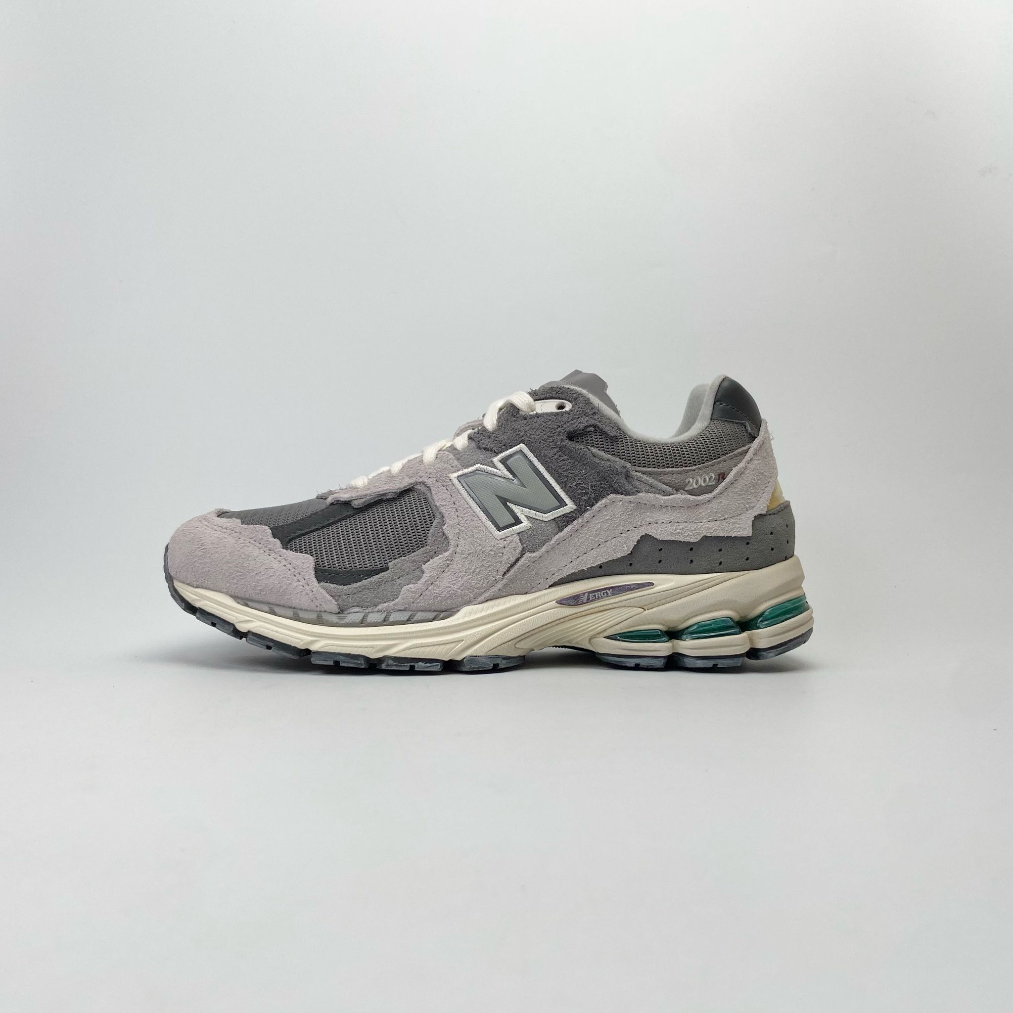 NEW BALANCE 2002R PROTECTION PACK RAIN CLOUD (SPECIAL BOX)