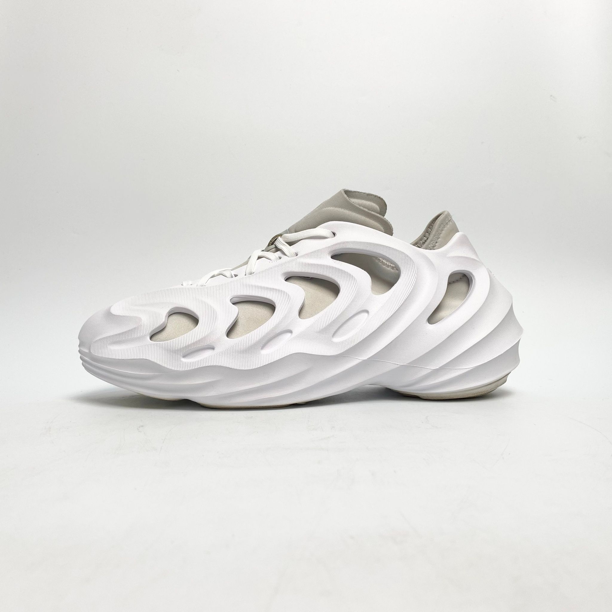 ADIDAS ADIFOM Q CLOUD WHITE GREY IE7447